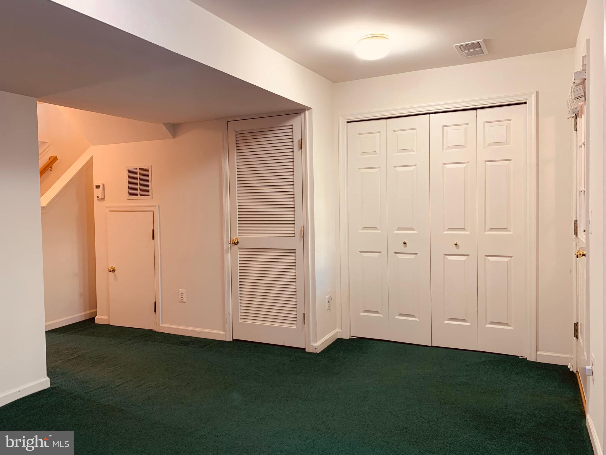 STRATFORD - Residential Lease