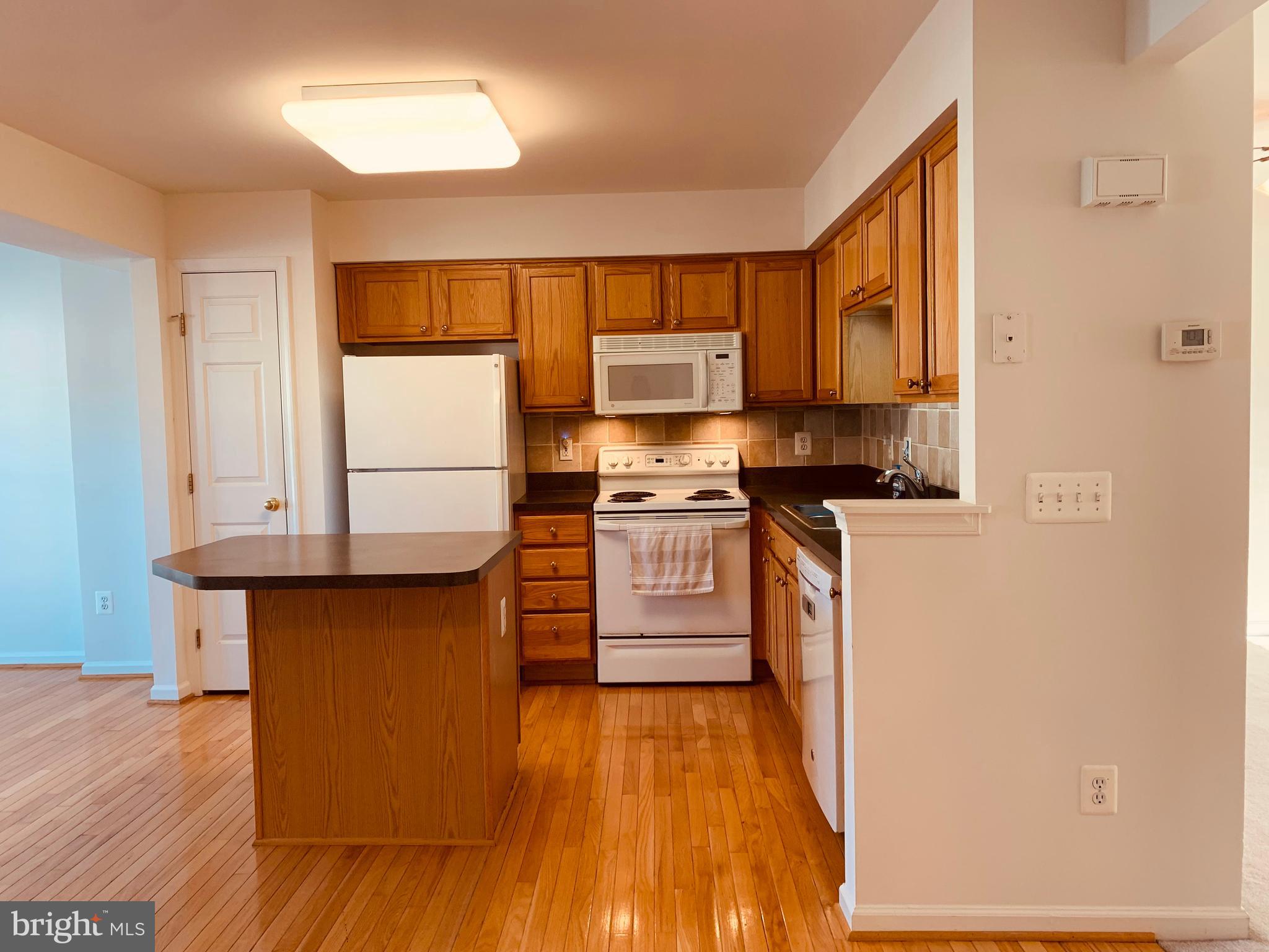 STRATFORD - Residential Lease