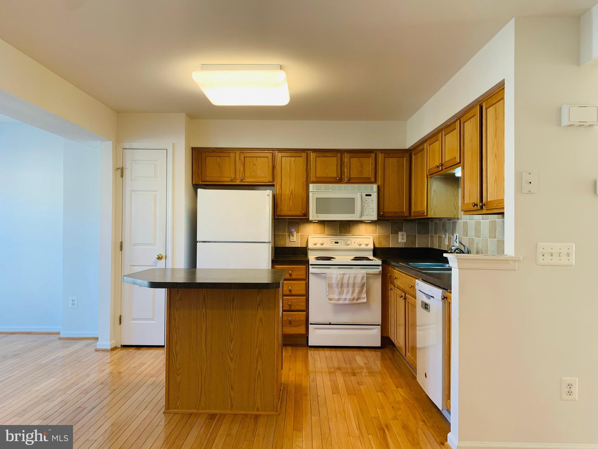 STRATFORD - Residential Lease