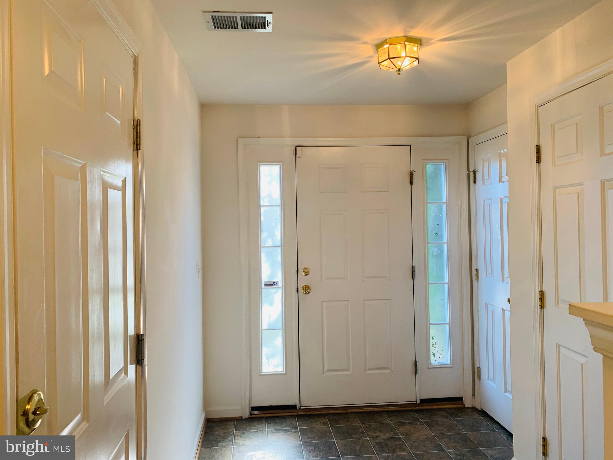 STRATFORD - Residential Lease