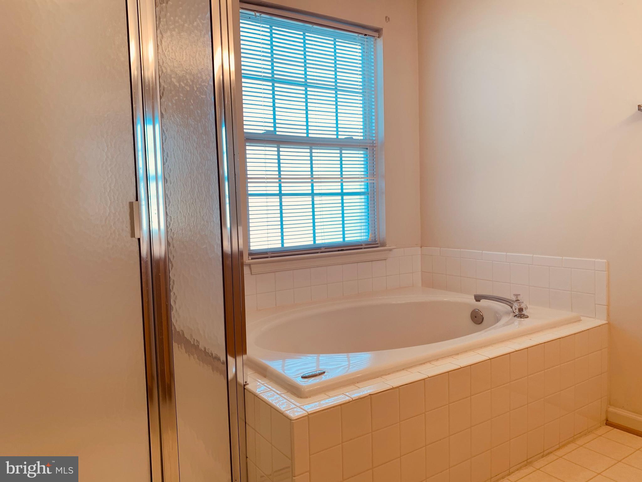 STRATFORD - Residential Lease