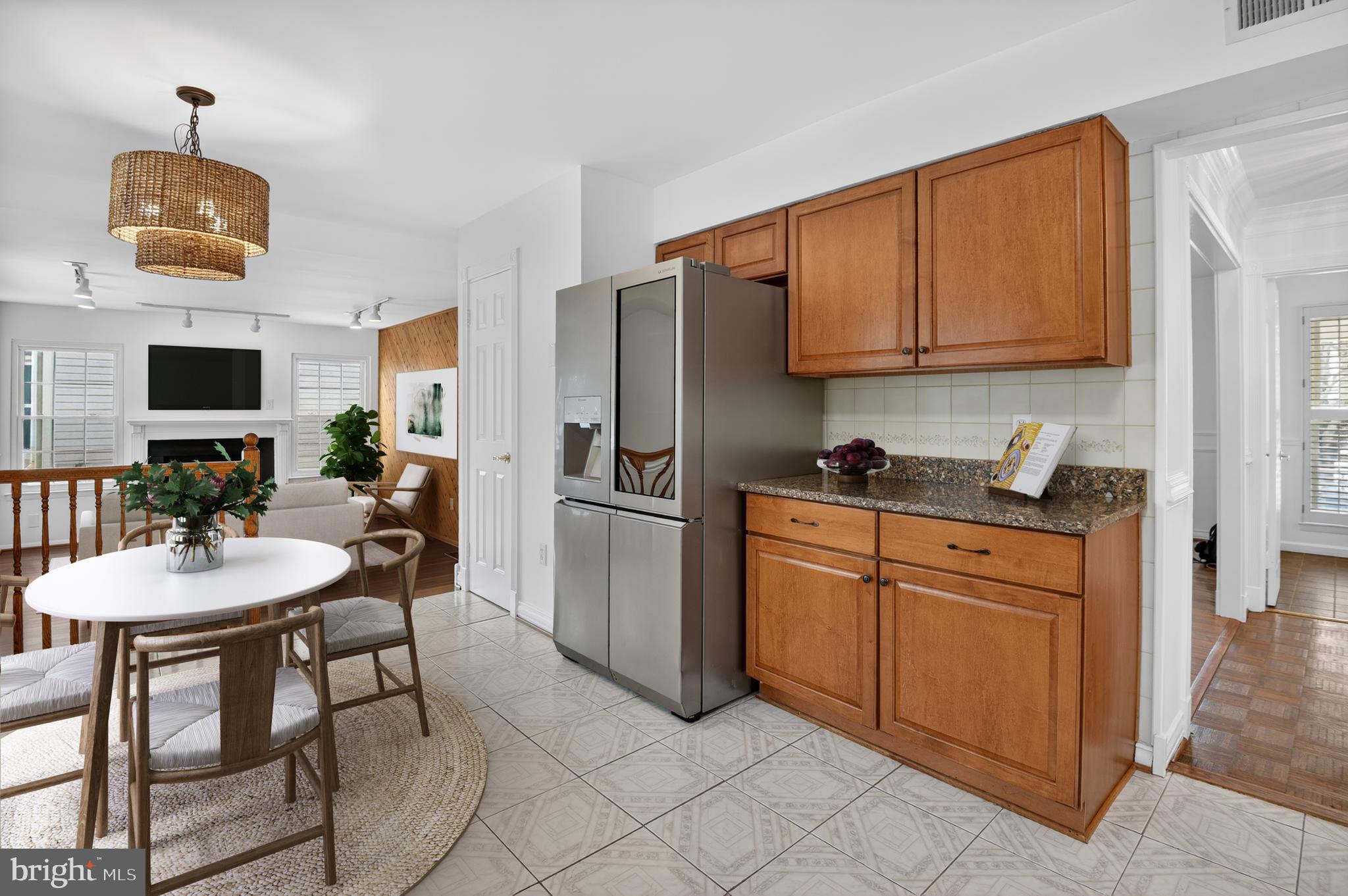 FLOWER HILL - Residential