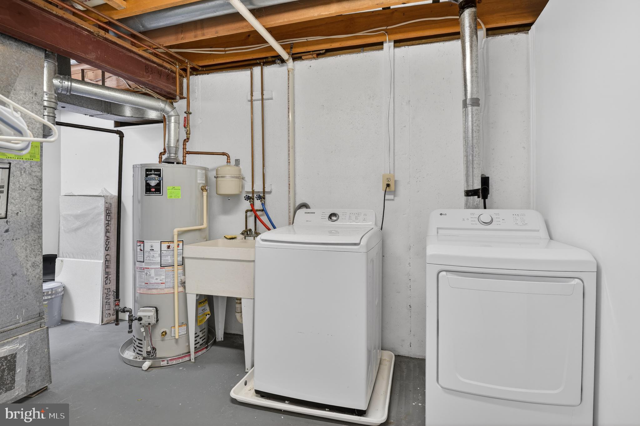 FLOWER HILL - Residential