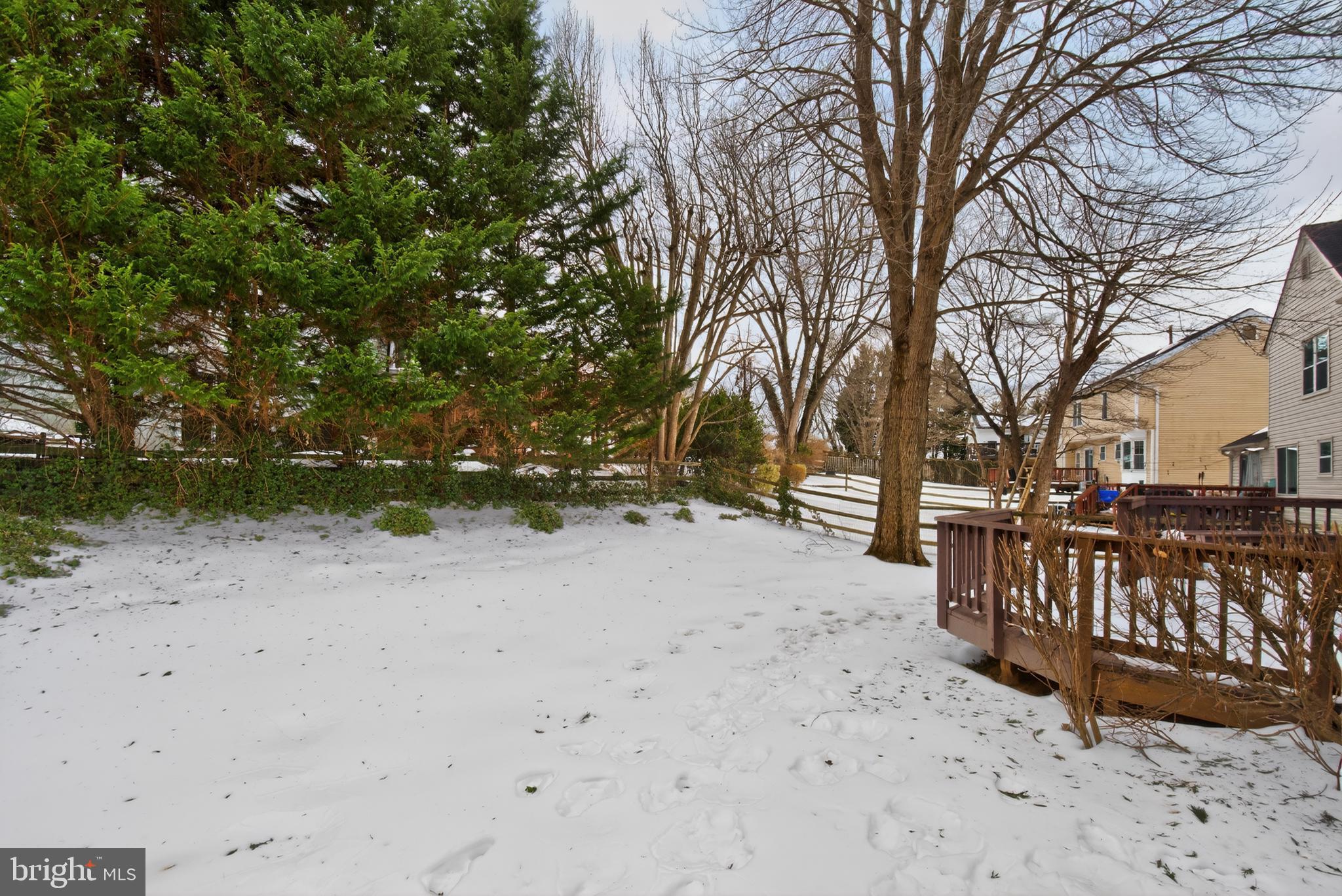 FLOWER HILL - Residential