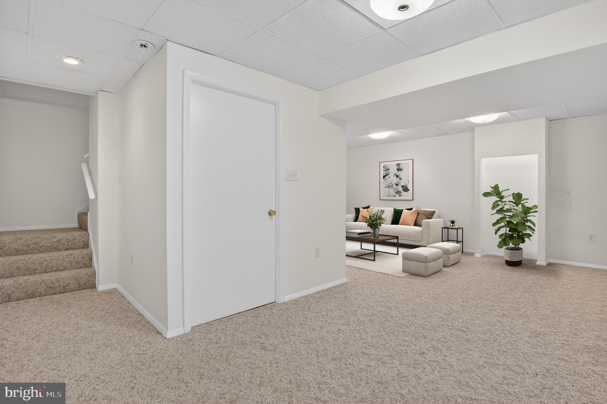 FLOWER HILL - Residential