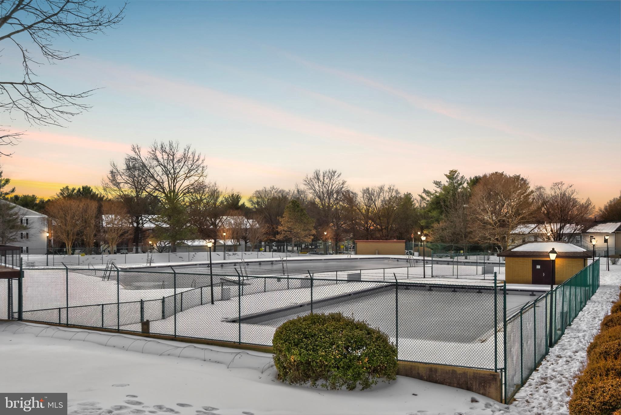 FLOWER HILL - Residential