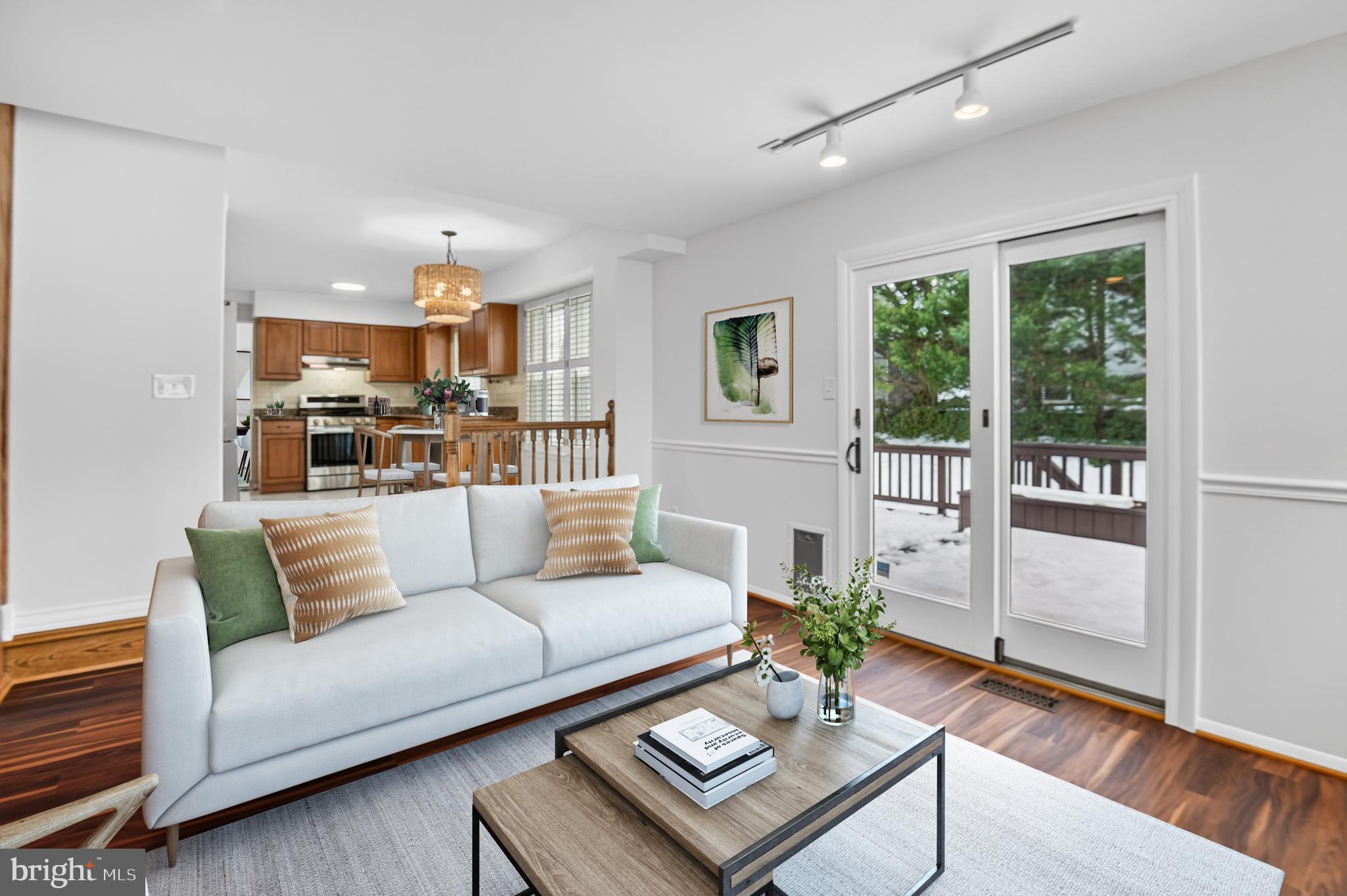 FLOWER HILL - Residential