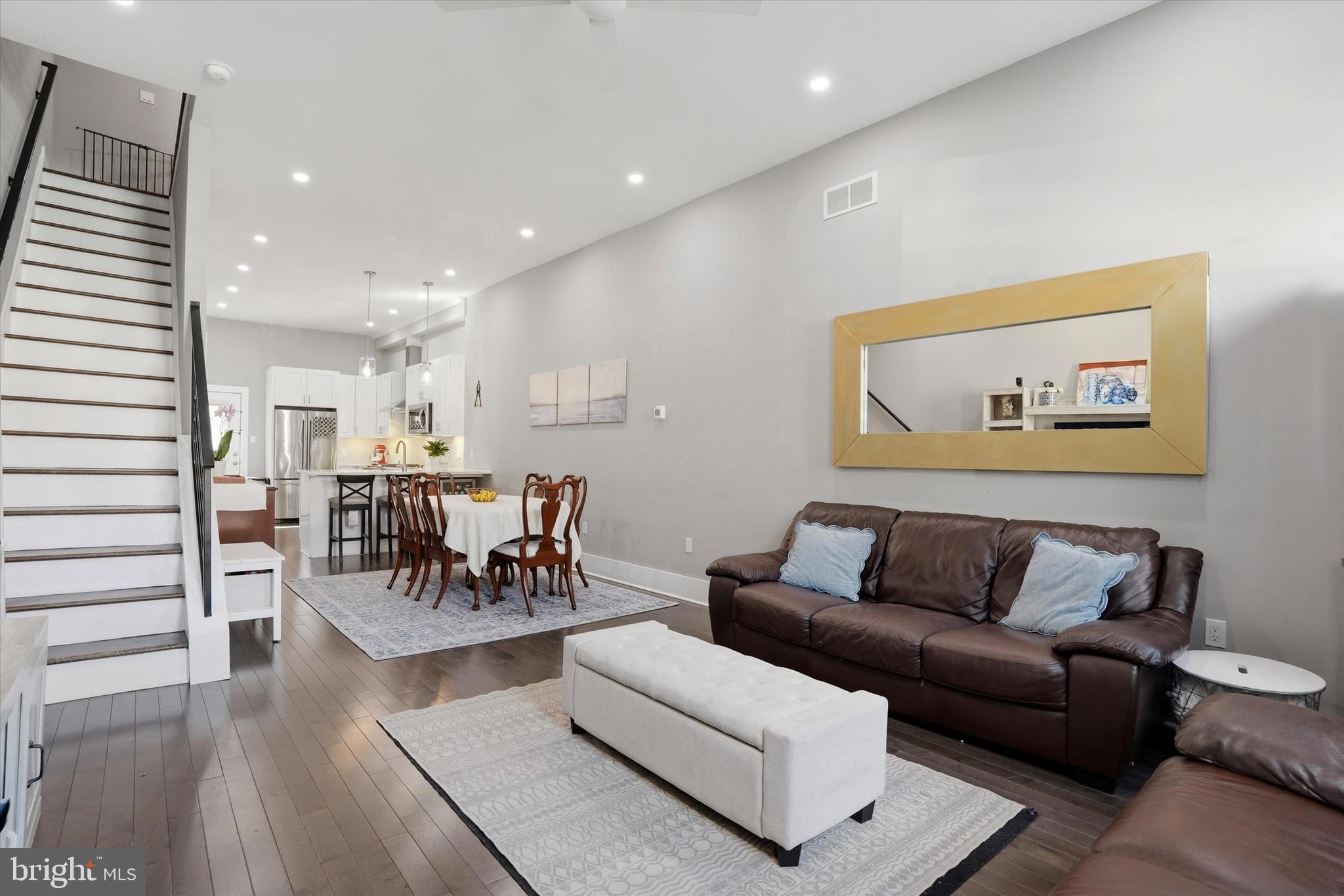 GRADUATE HOSPITAL - Residential