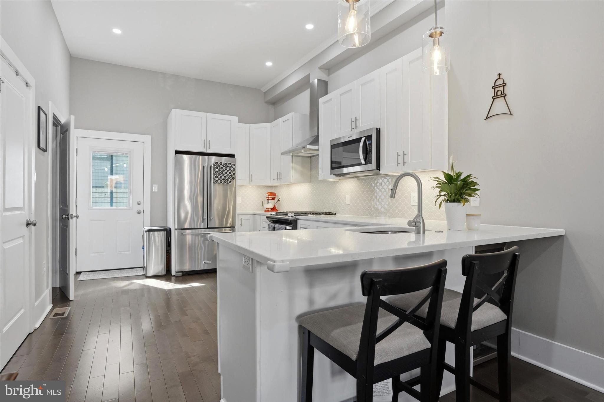 GRADUATE HOSPITAL - Residential