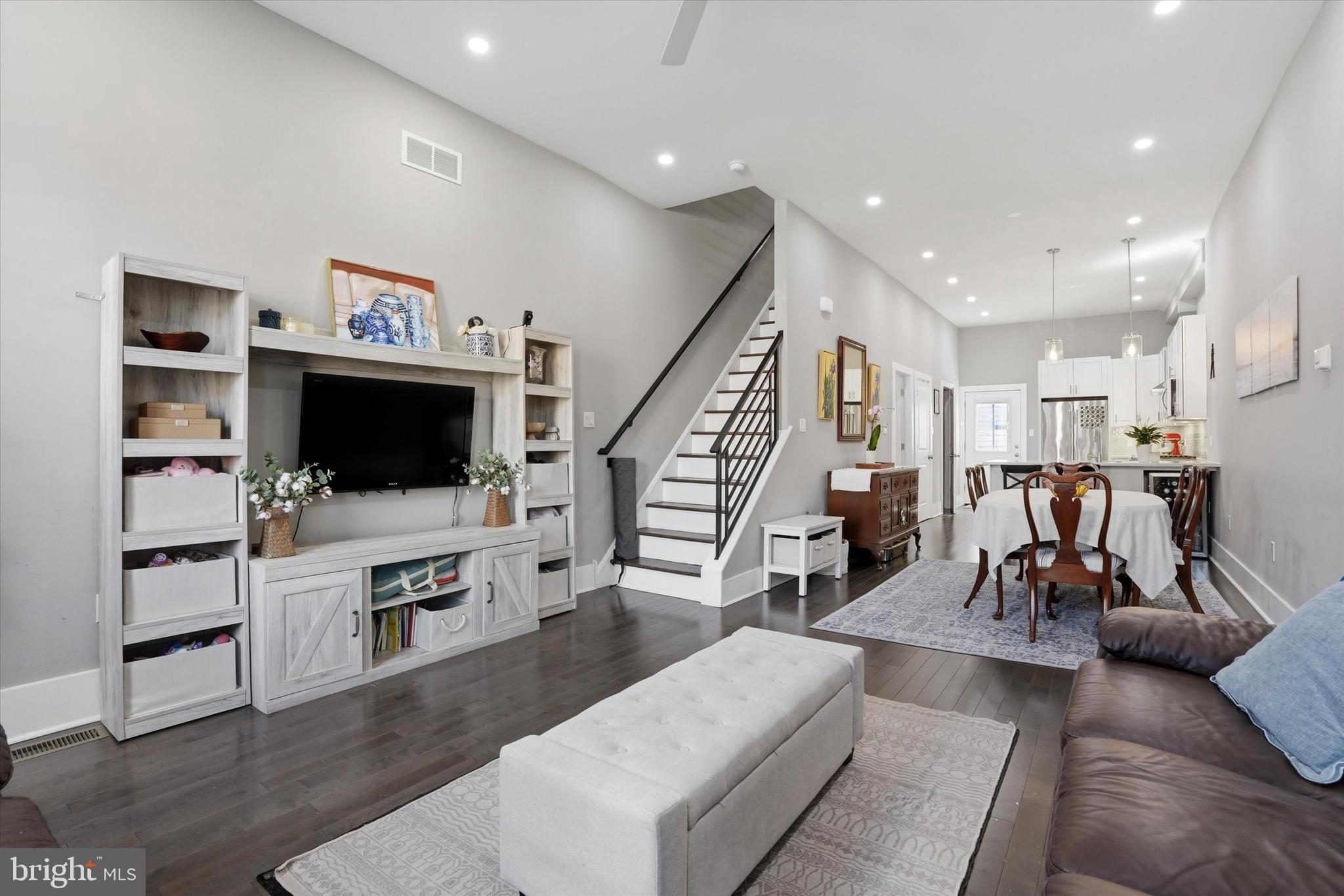 GRADUATE HOSPITAL - Residential