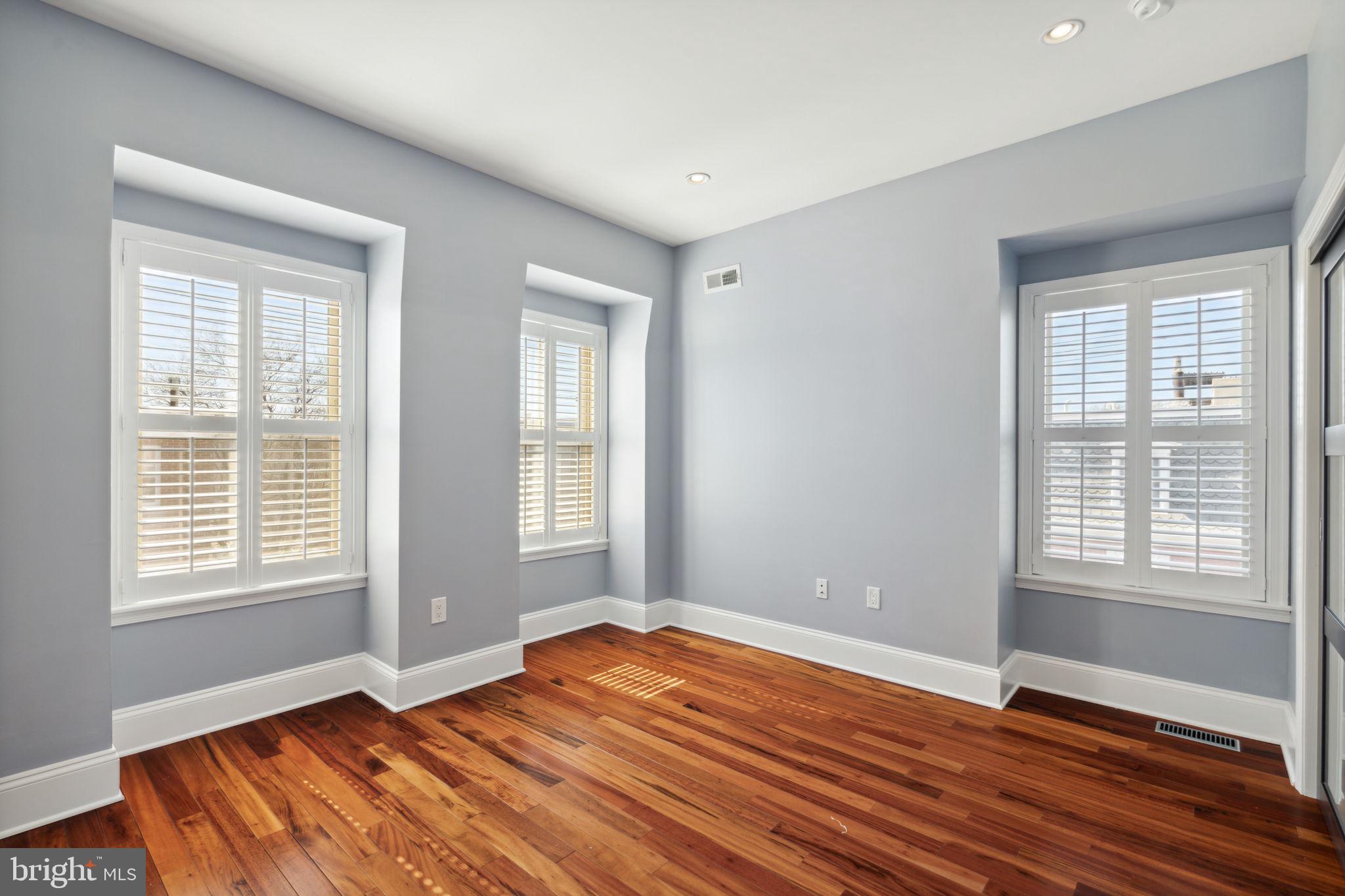 GRADUATE HOSPITAL - Residential