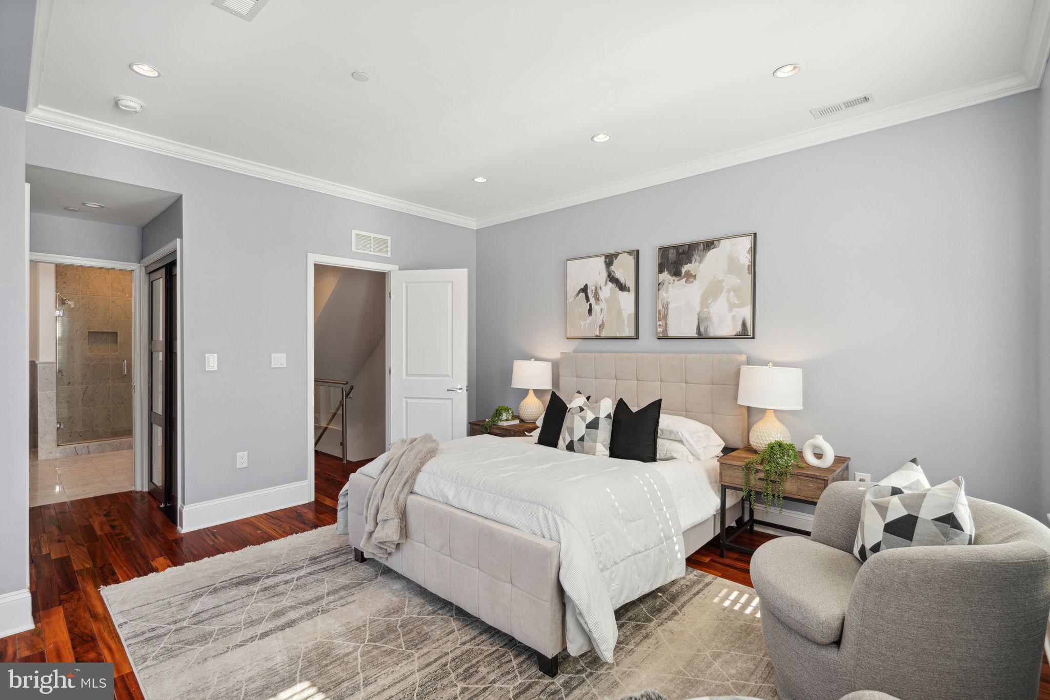 GRADUATE HOSPITAL - Residential