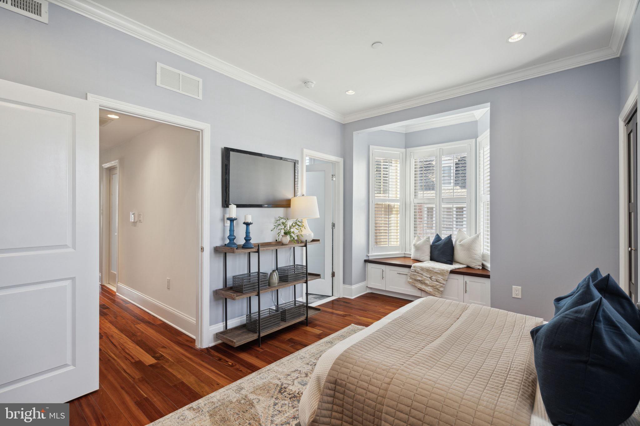 GRADUATE HOSPITAL - Residential