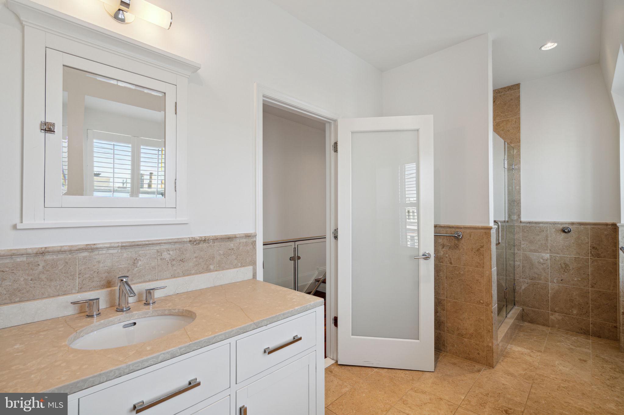 GRADUATE HOSPITAL - Residential