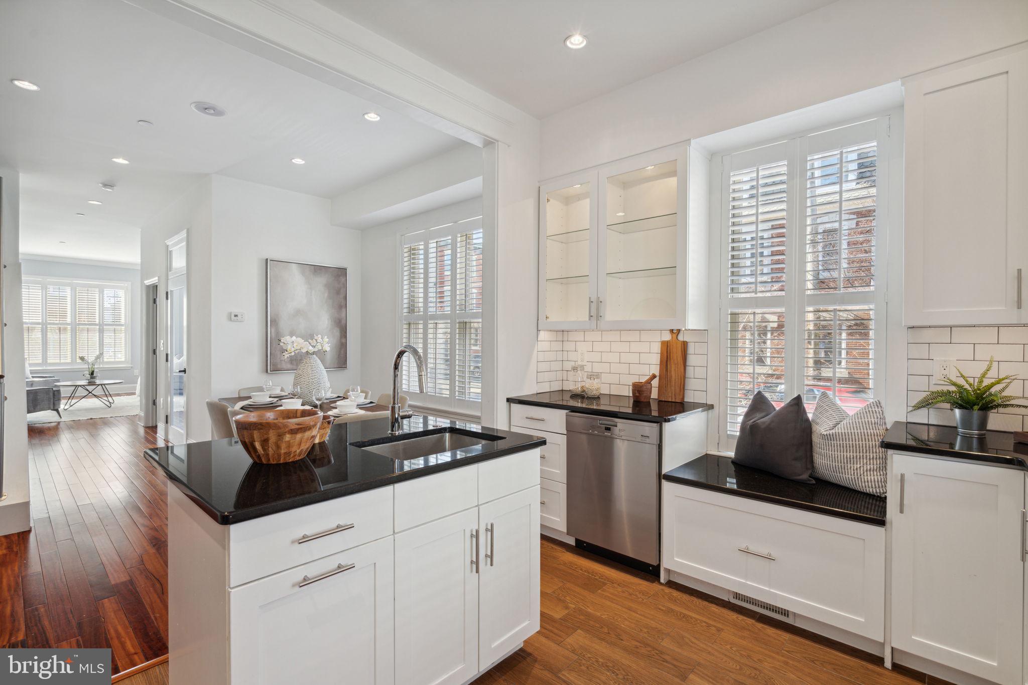 GRADUATE HOSPITAL - Residential