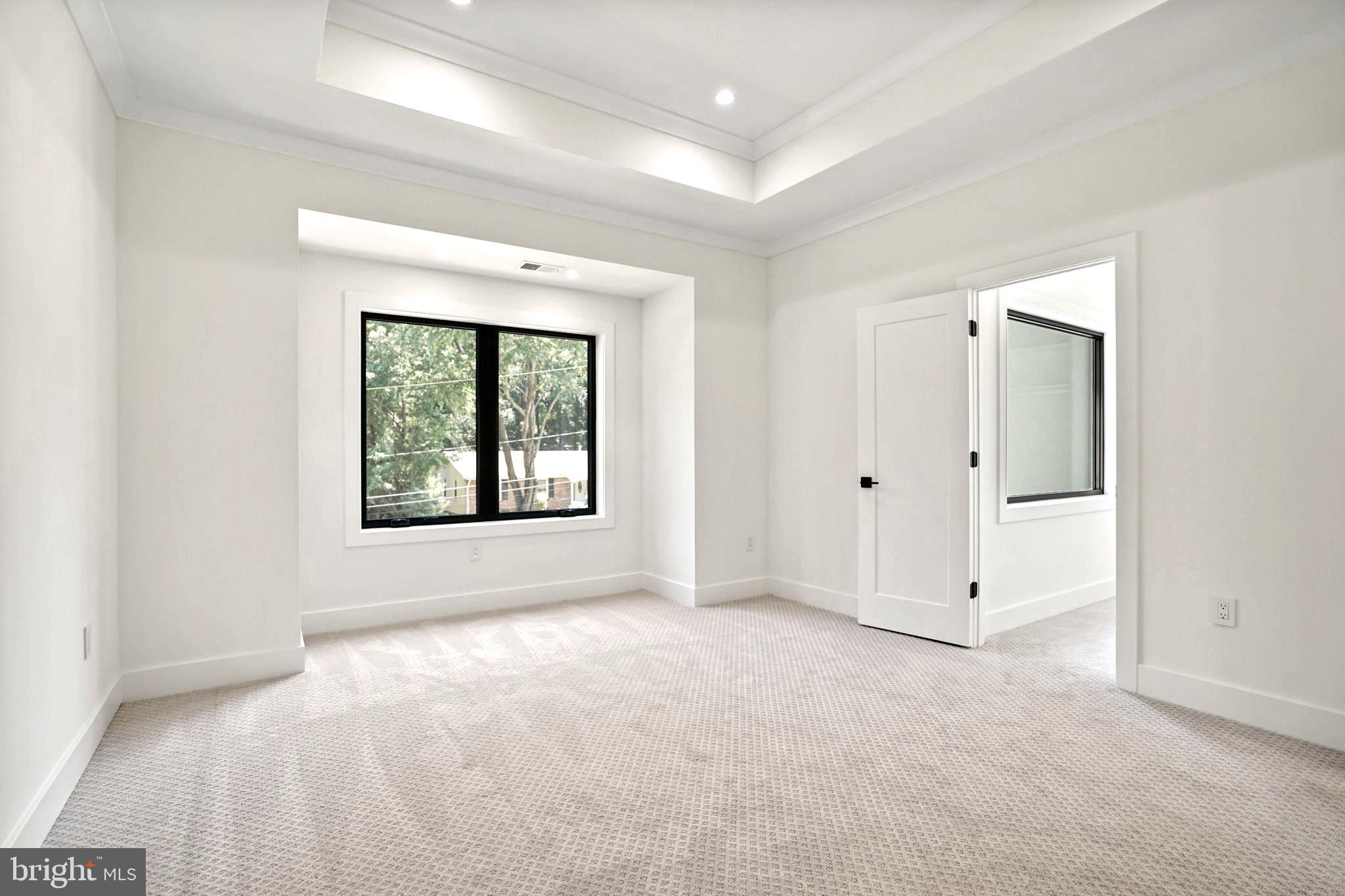 BERKSHIRE OAKWOOD - Residential