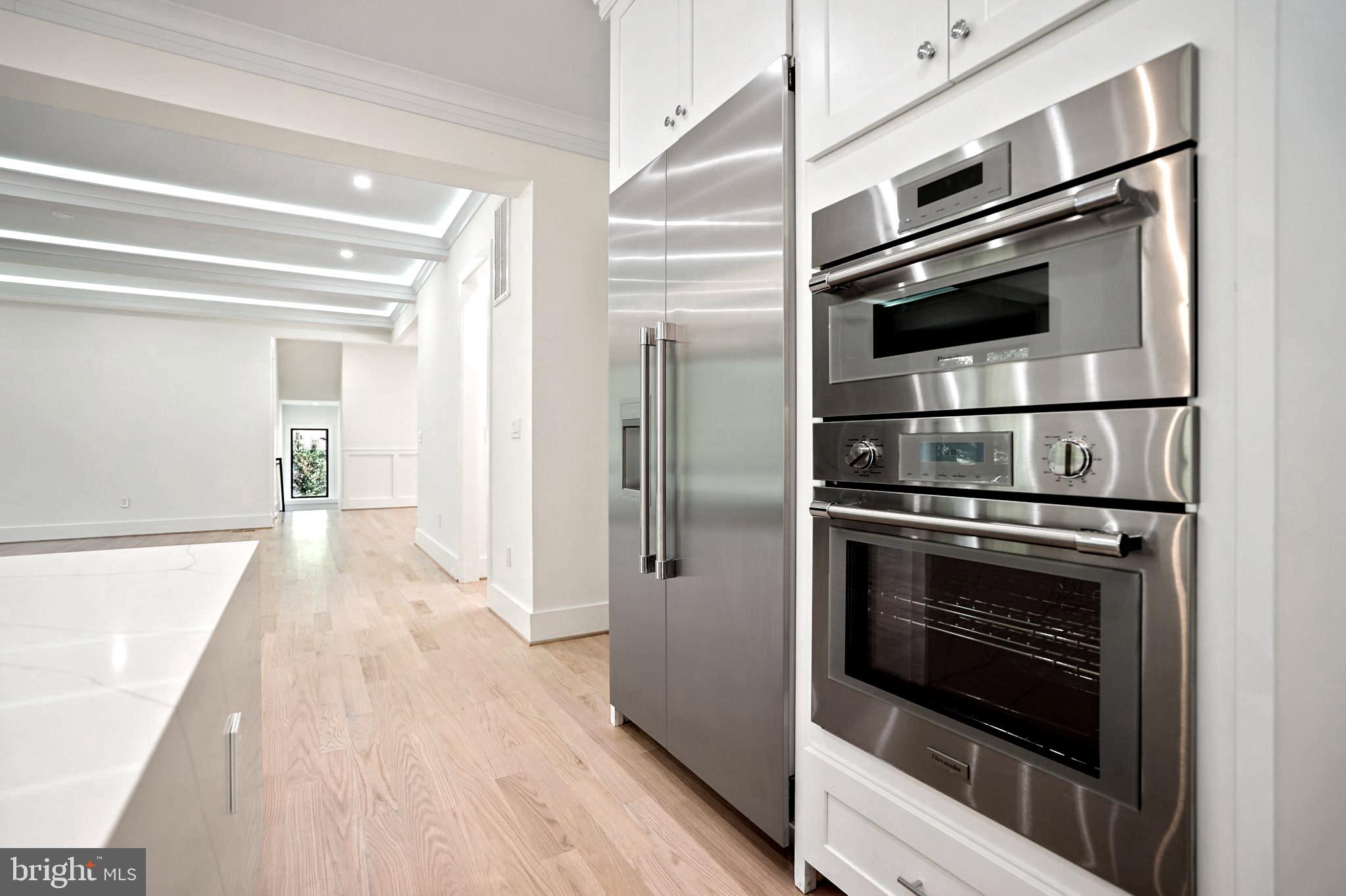 BERKSHIRE OAKWOOD - Residential