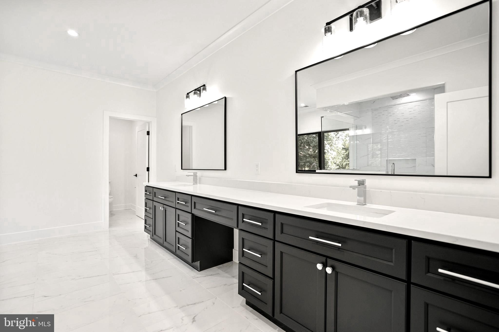 BERKSHIRE OAKWOOD - Residential