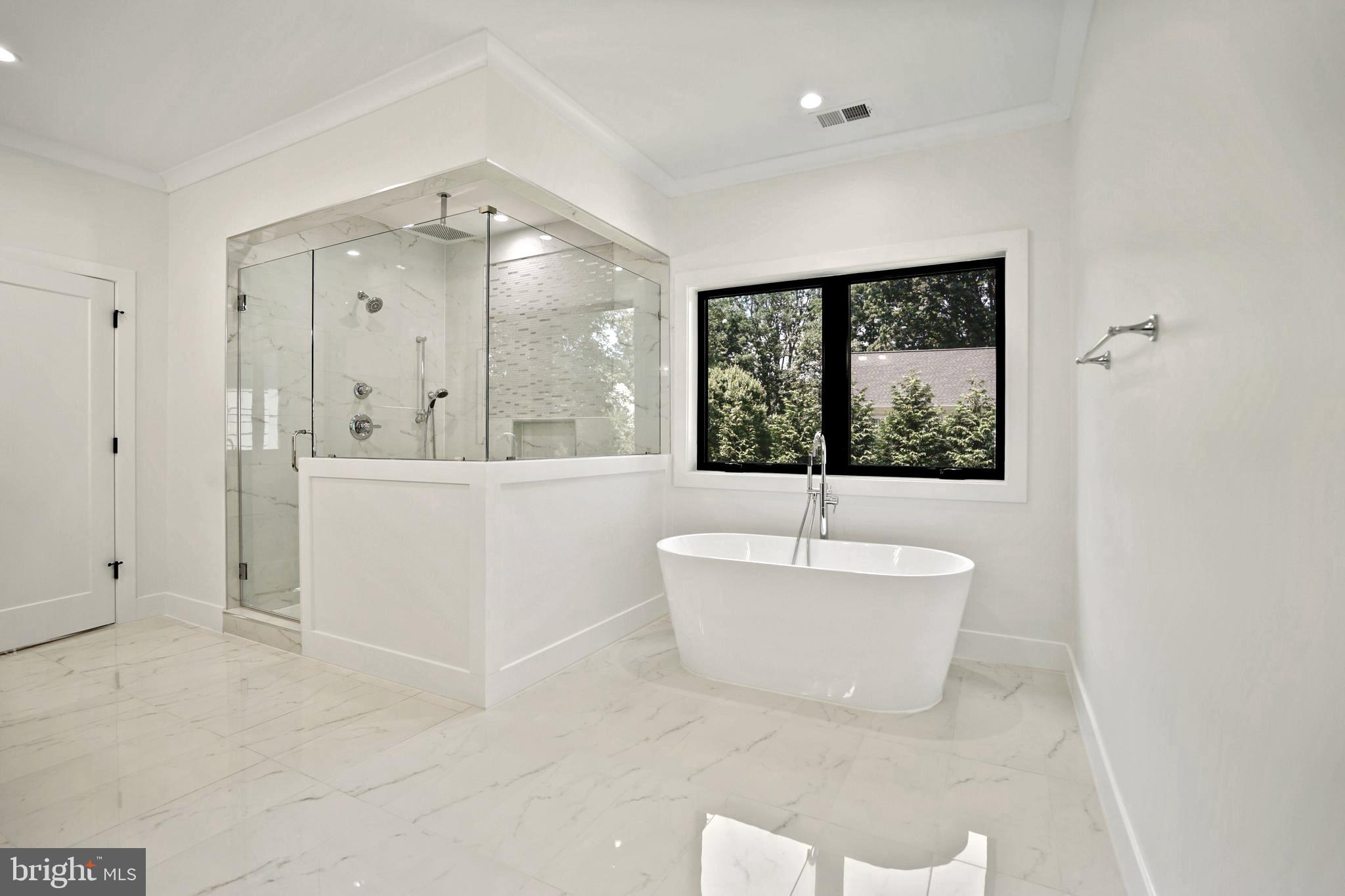 BERKSHIRE OAKWOOD - Residential