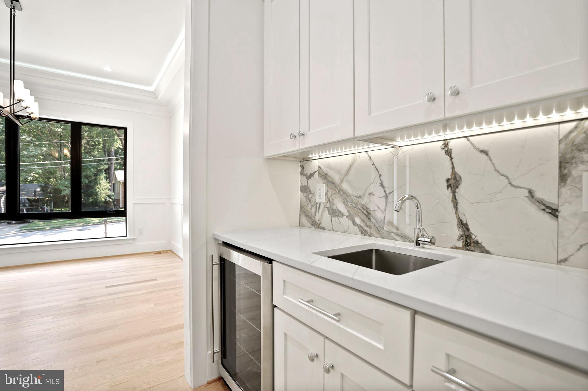 BERKSHIRE OAKWOOD - Residential