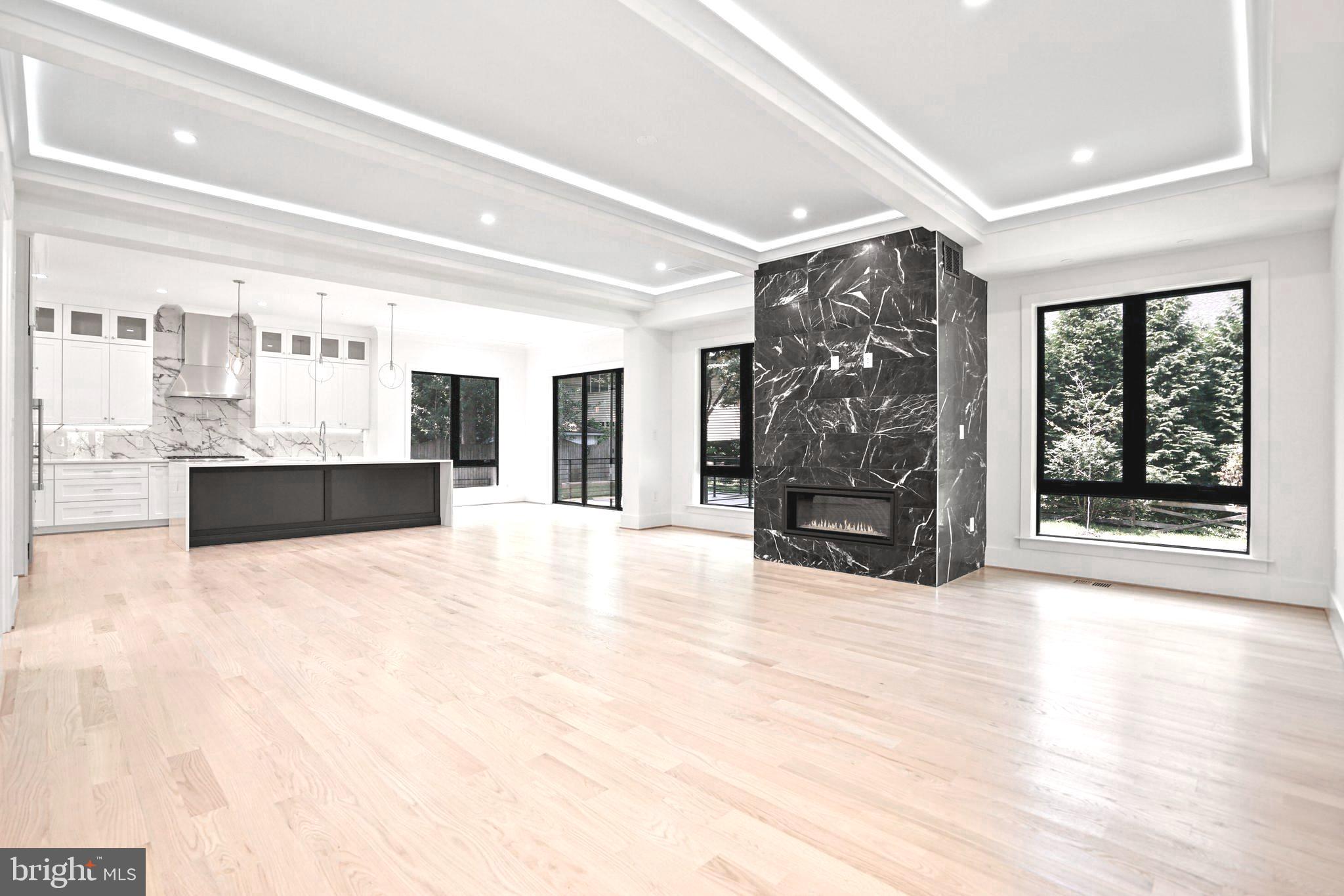 BERKSHIRE OAKWOOD - Residential