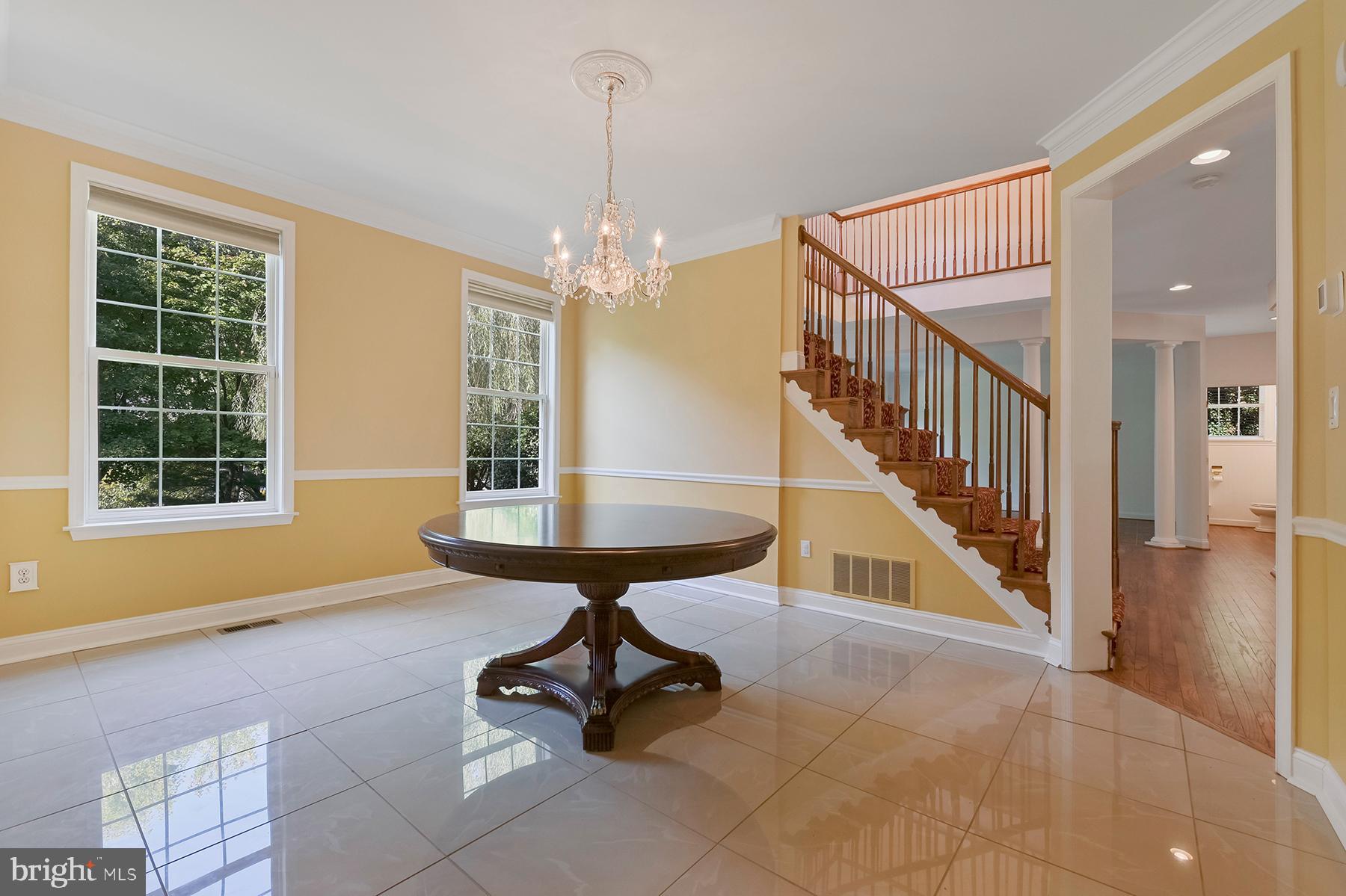 SEVERN MANOR - Residential