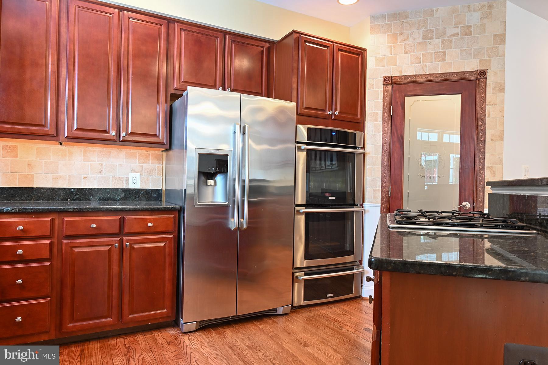 SEVERN MANOR - Residential