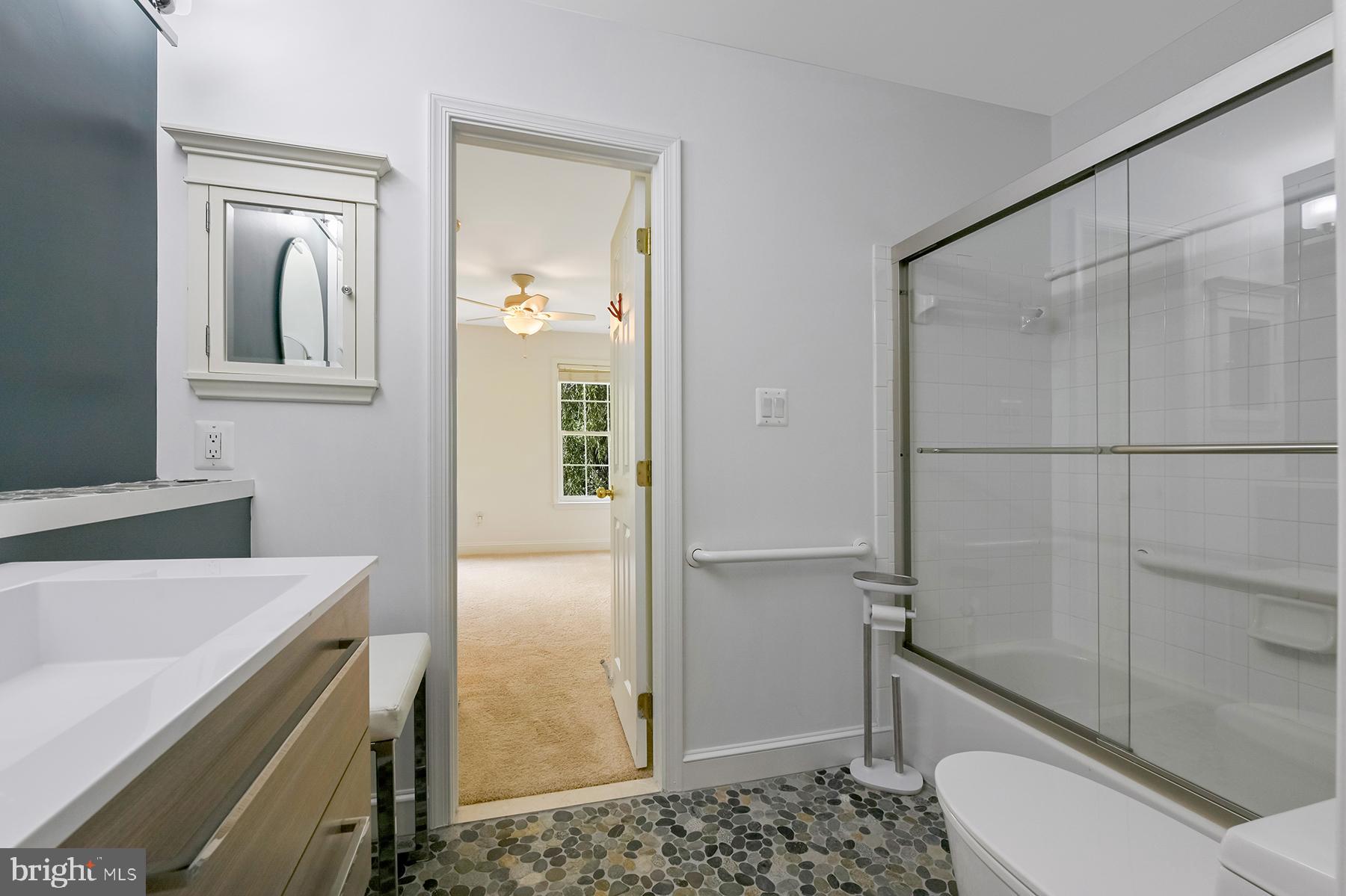 SEVERN MANOR - Residential