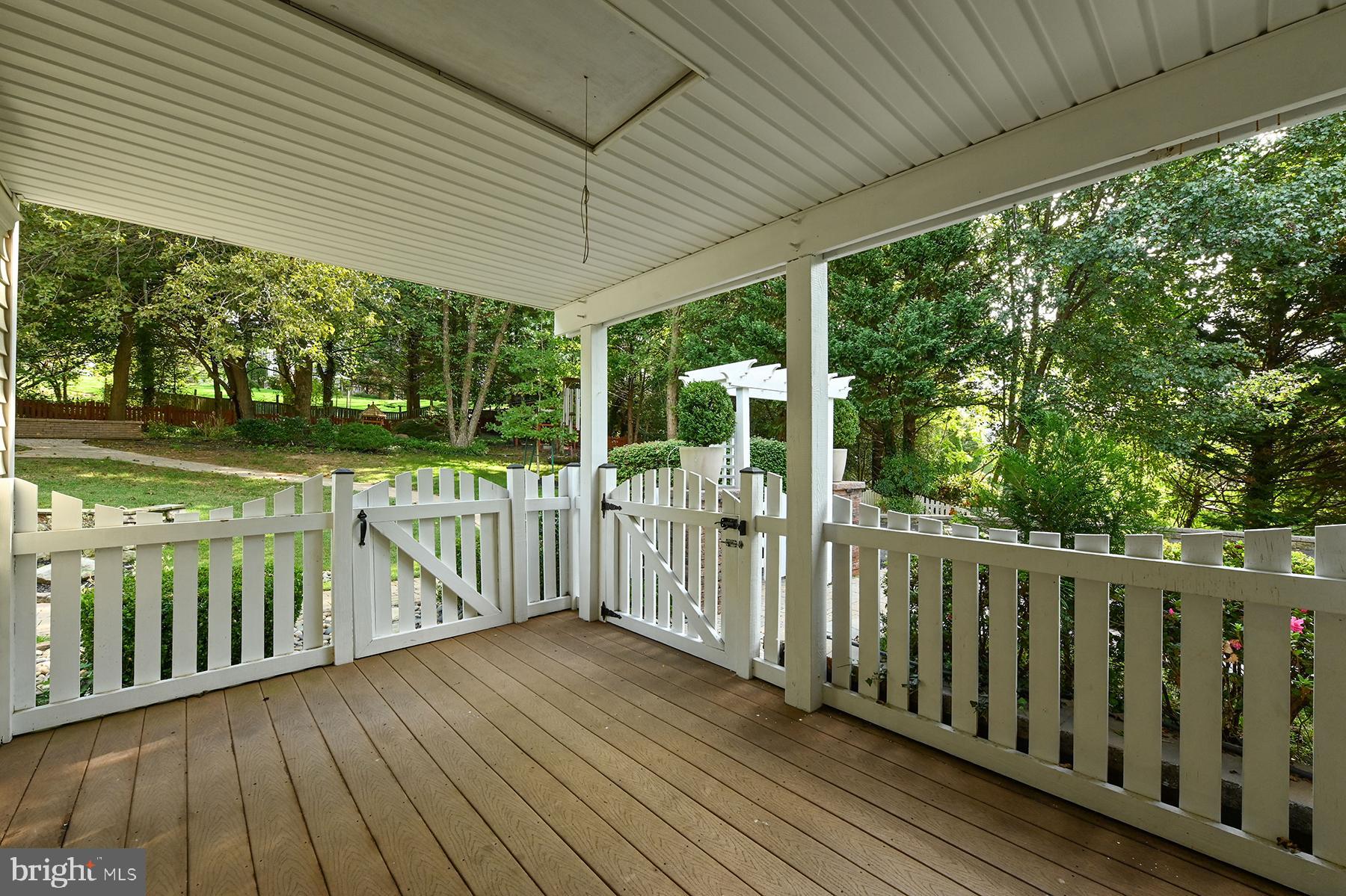 SEVERN MANOR - Residential