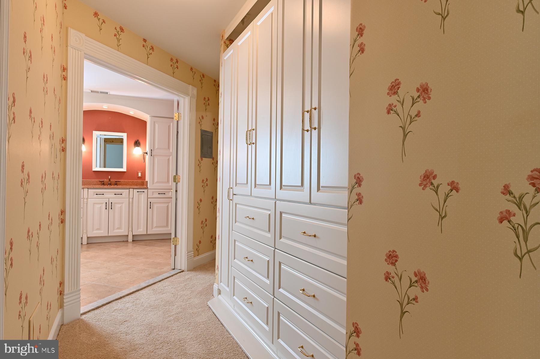 SEVERN MANOR - Residential