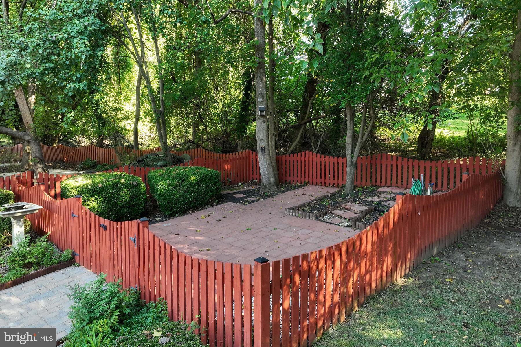 SEVERN MANOR - Residential