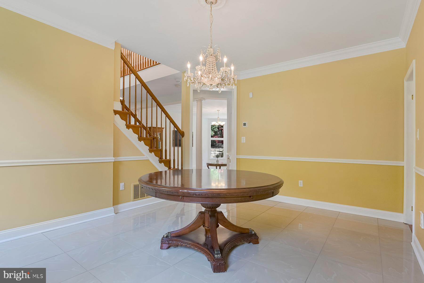 SEVERN MANOR - Residential