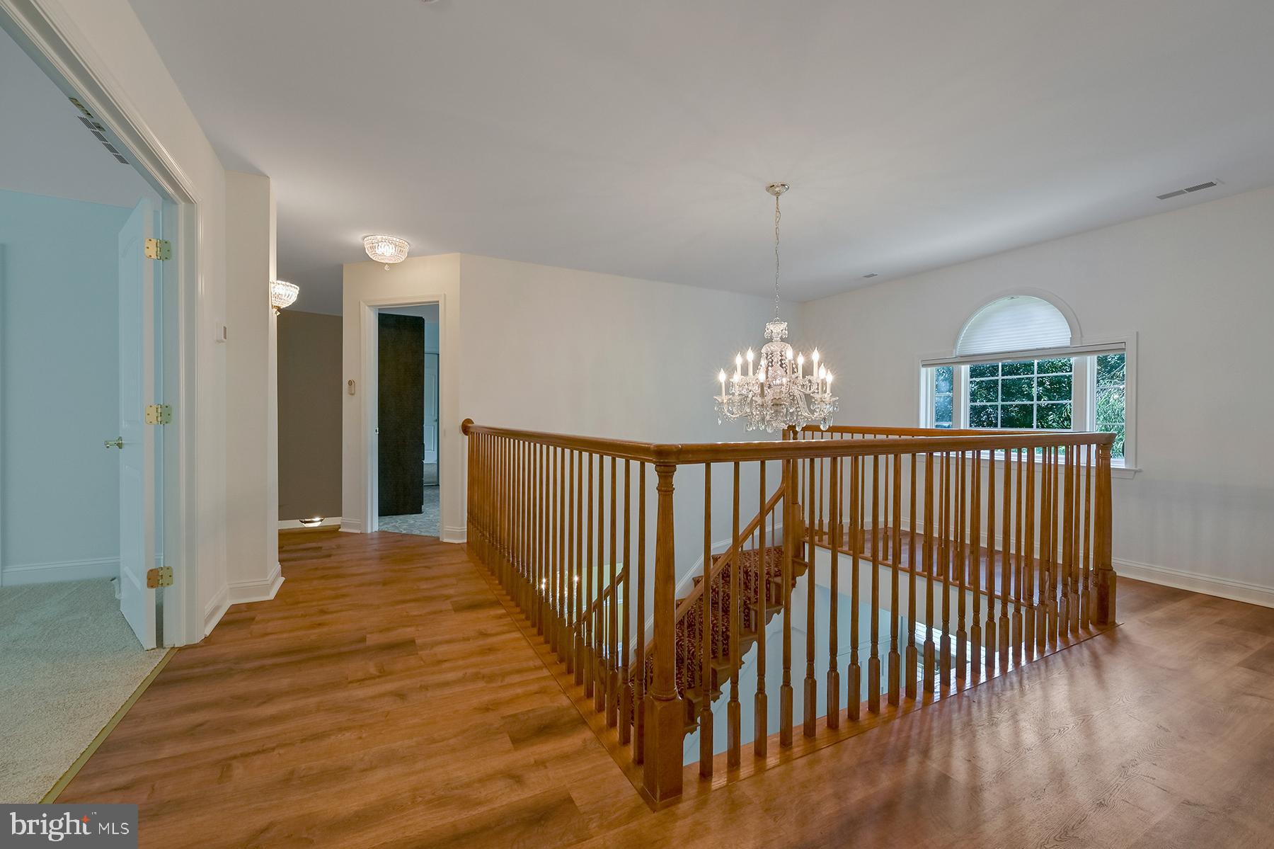 SEVERN MANOR - Residential