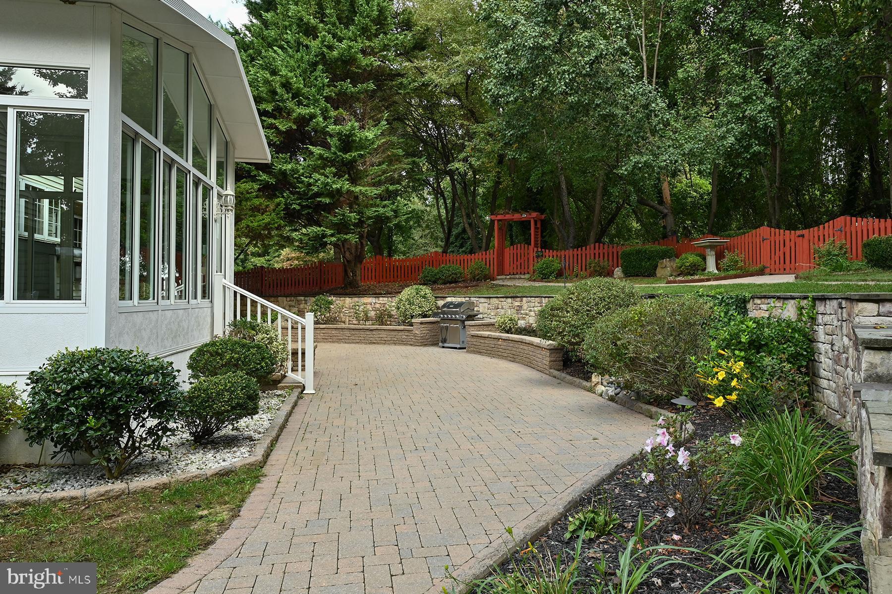 SEVERN MANOR - Residential