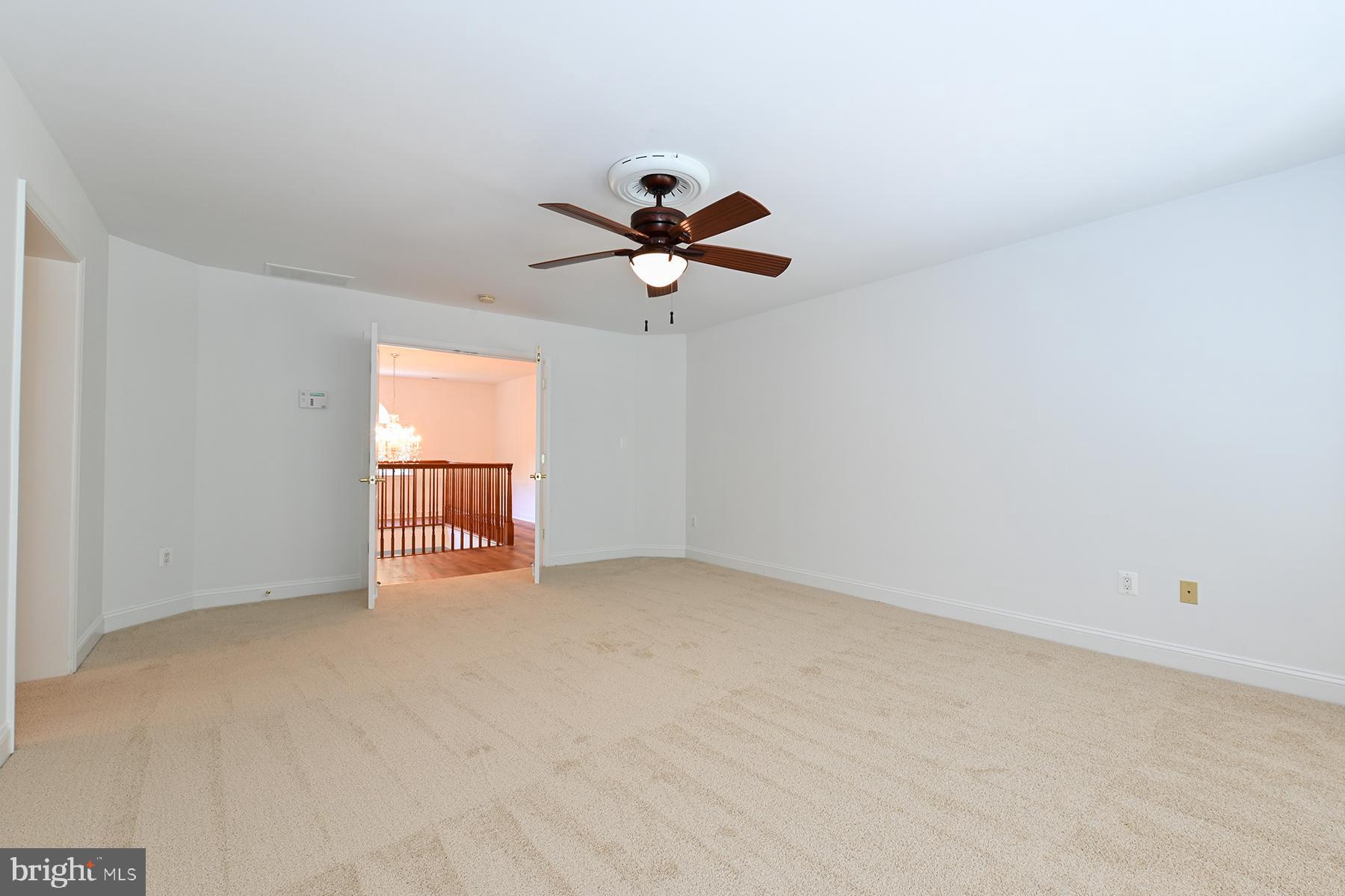 SEVERN MANOR - Residential