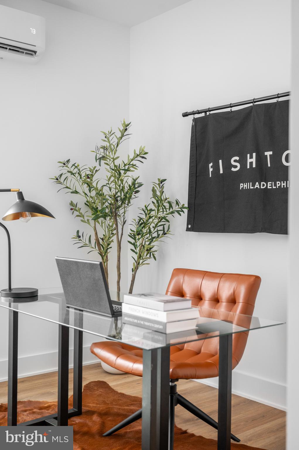 EAST KENSINGTON - Residential Lease