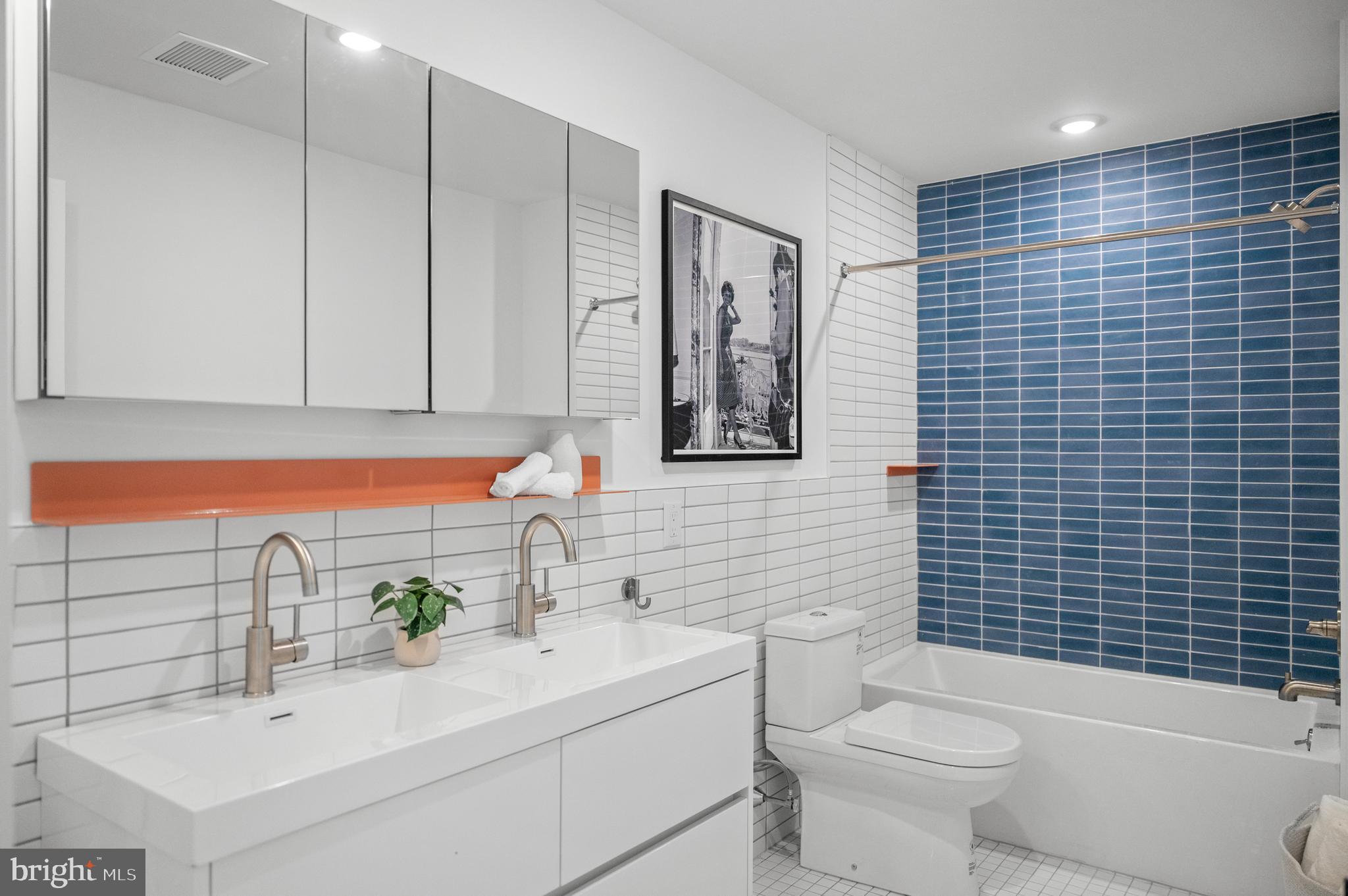 EAST KENSINGTON - Residential Lease