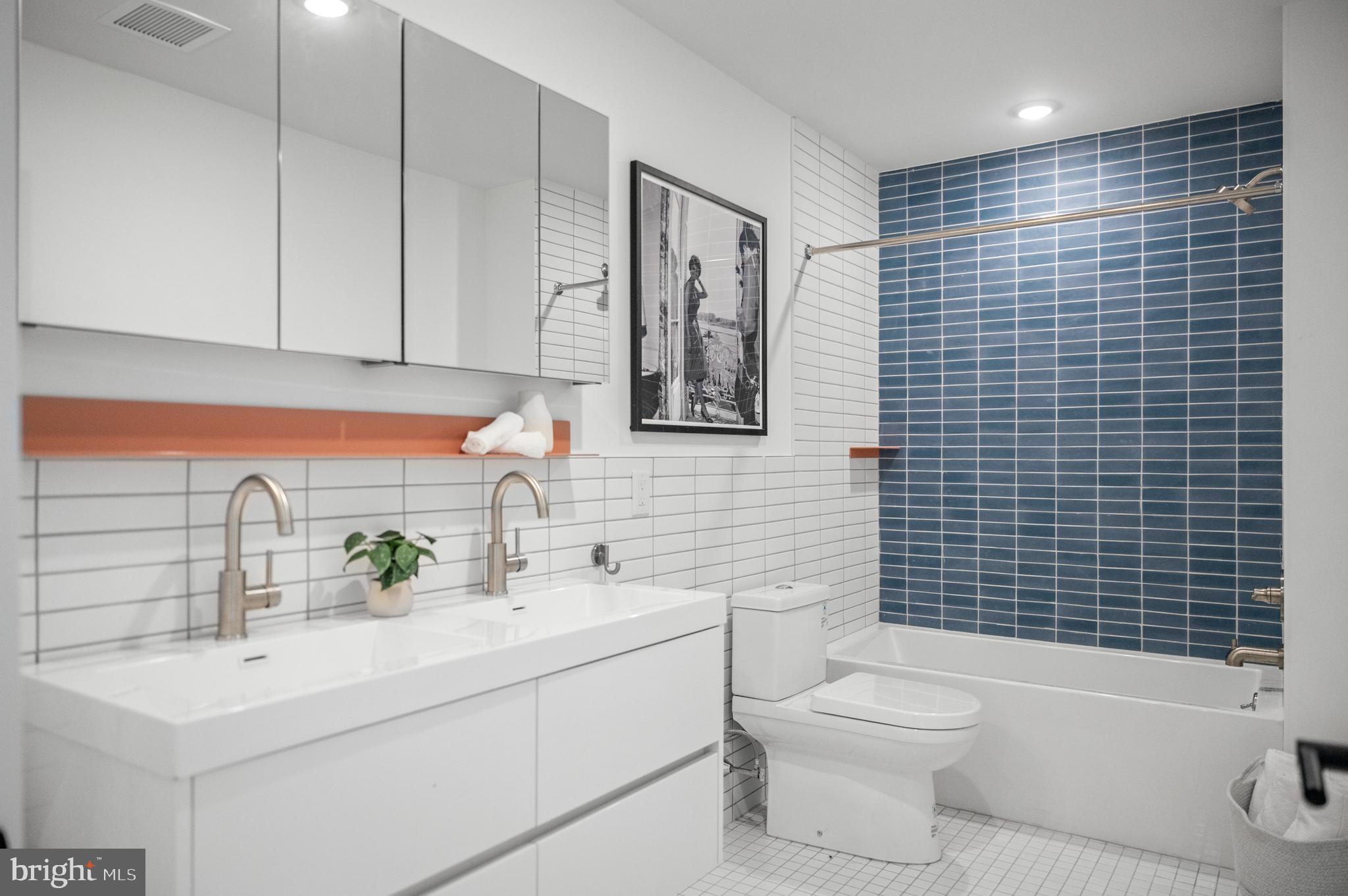 EAST KENSINGTON - Residential Lease