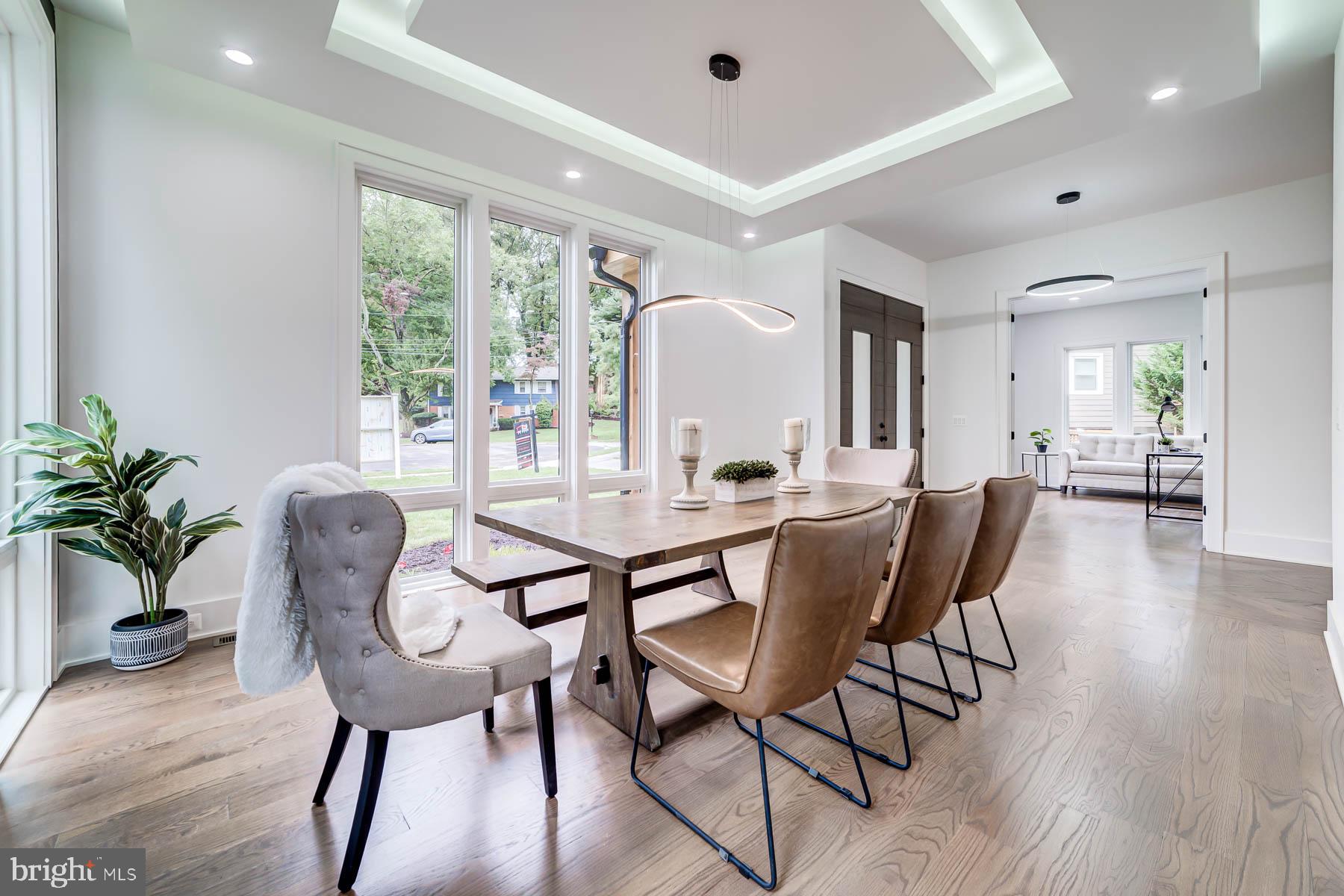 VIENNA WOODS - Residential