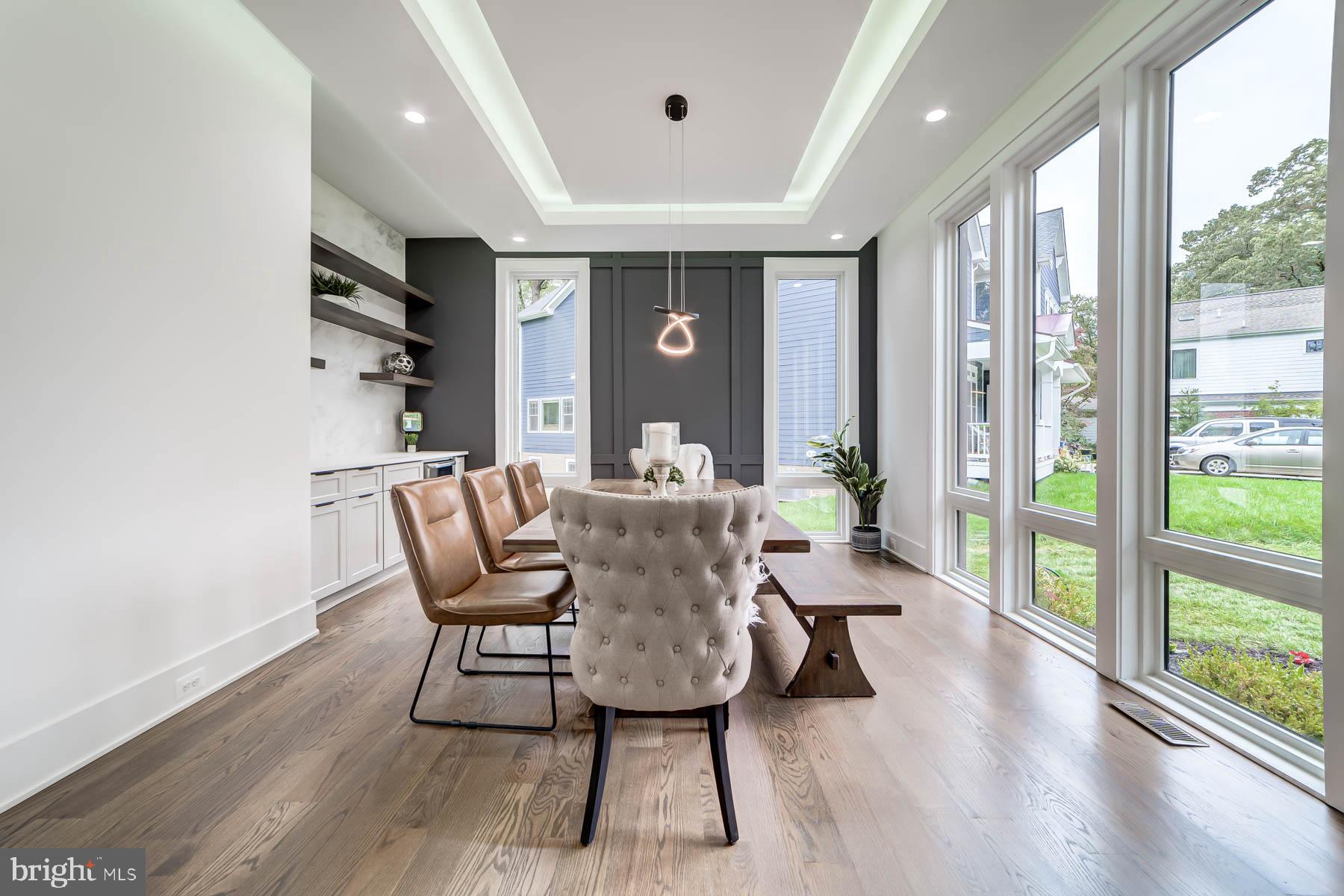 VIENNA WOODS - Residential