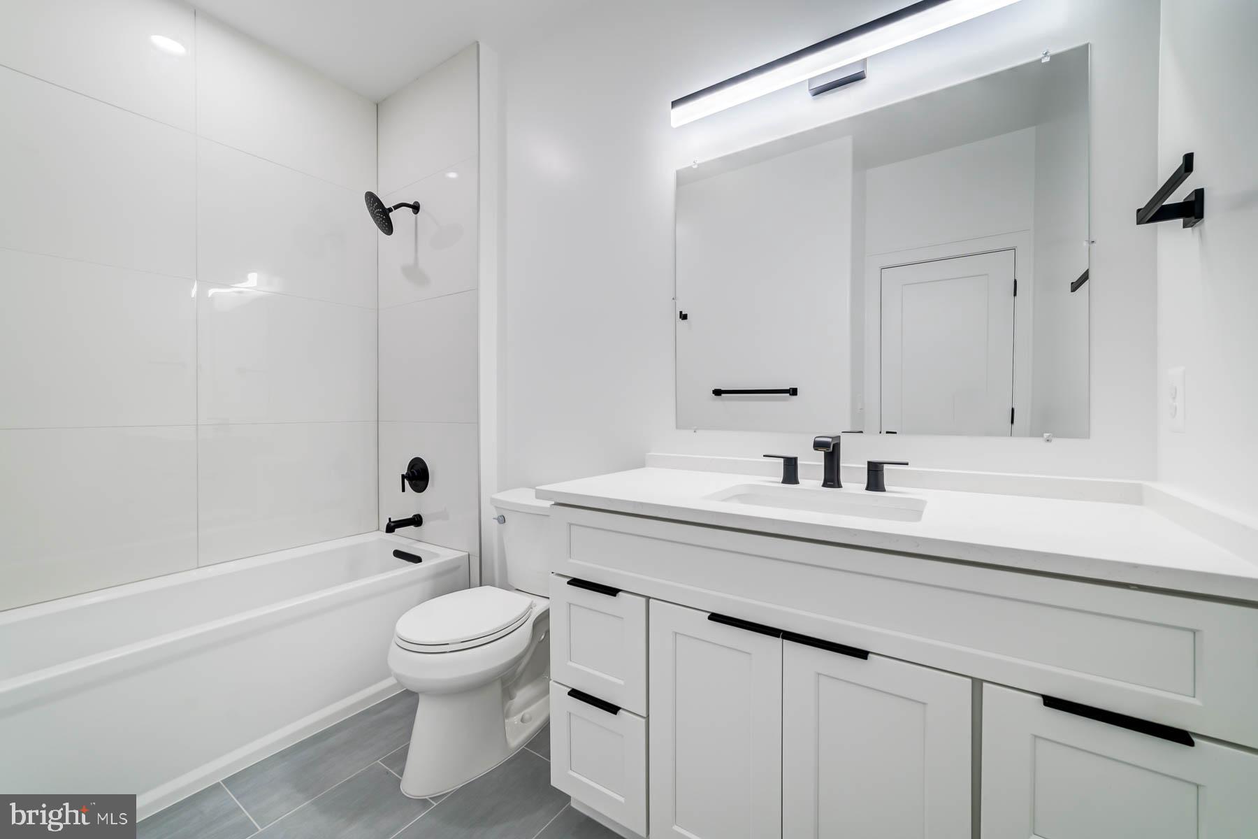 VIENNA WOODS - Residential