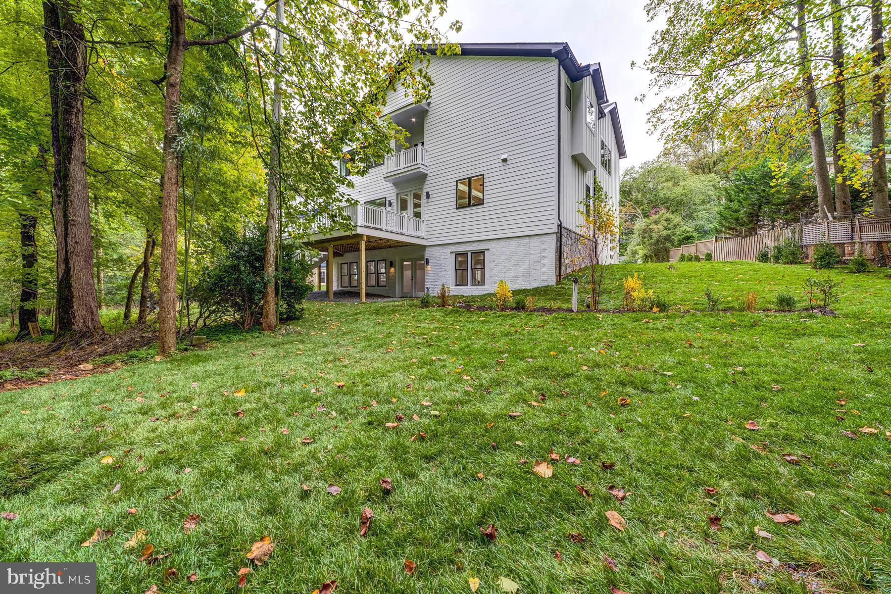 VIENNA WOODS - Residential