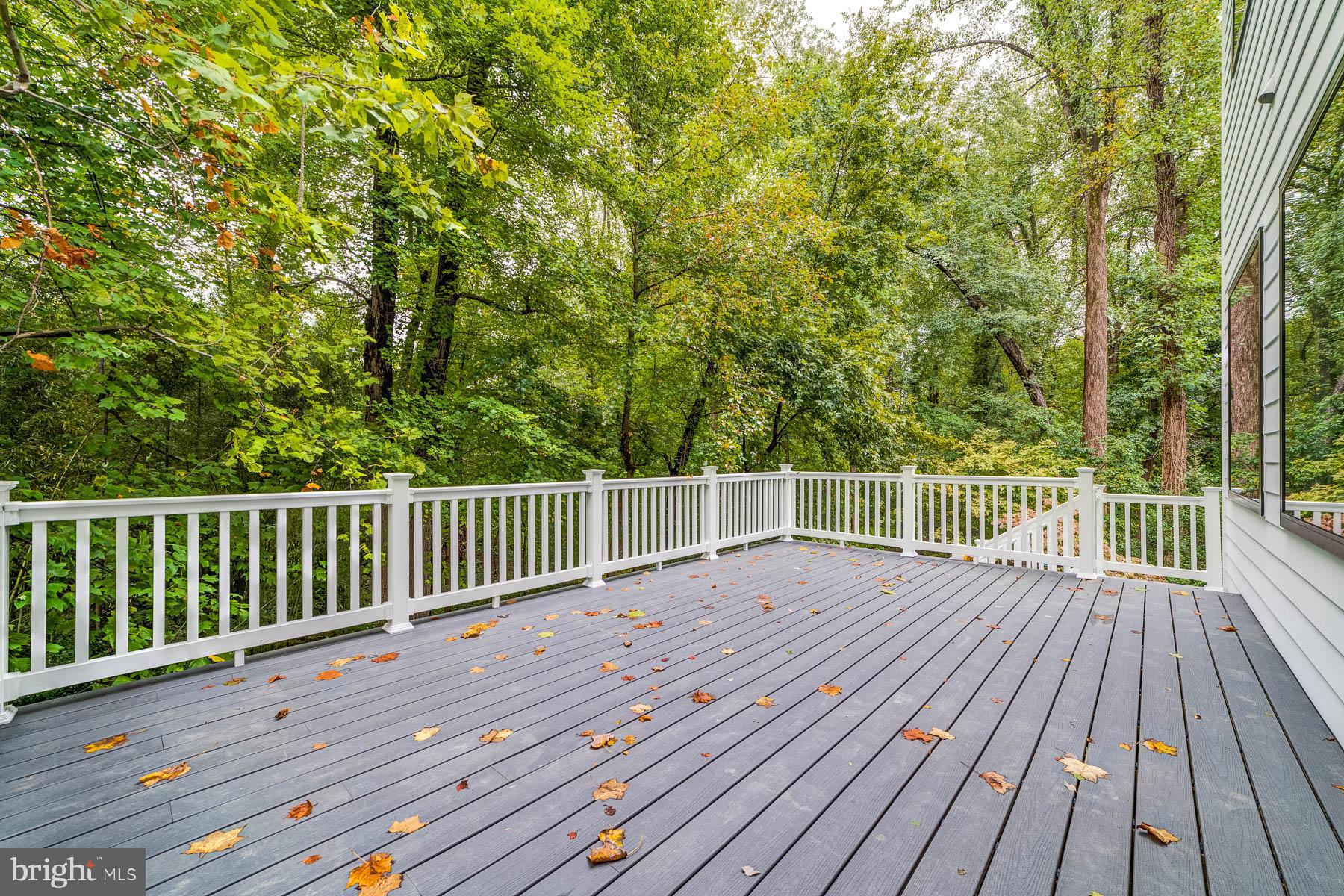 VIENNA WOODS - Residential