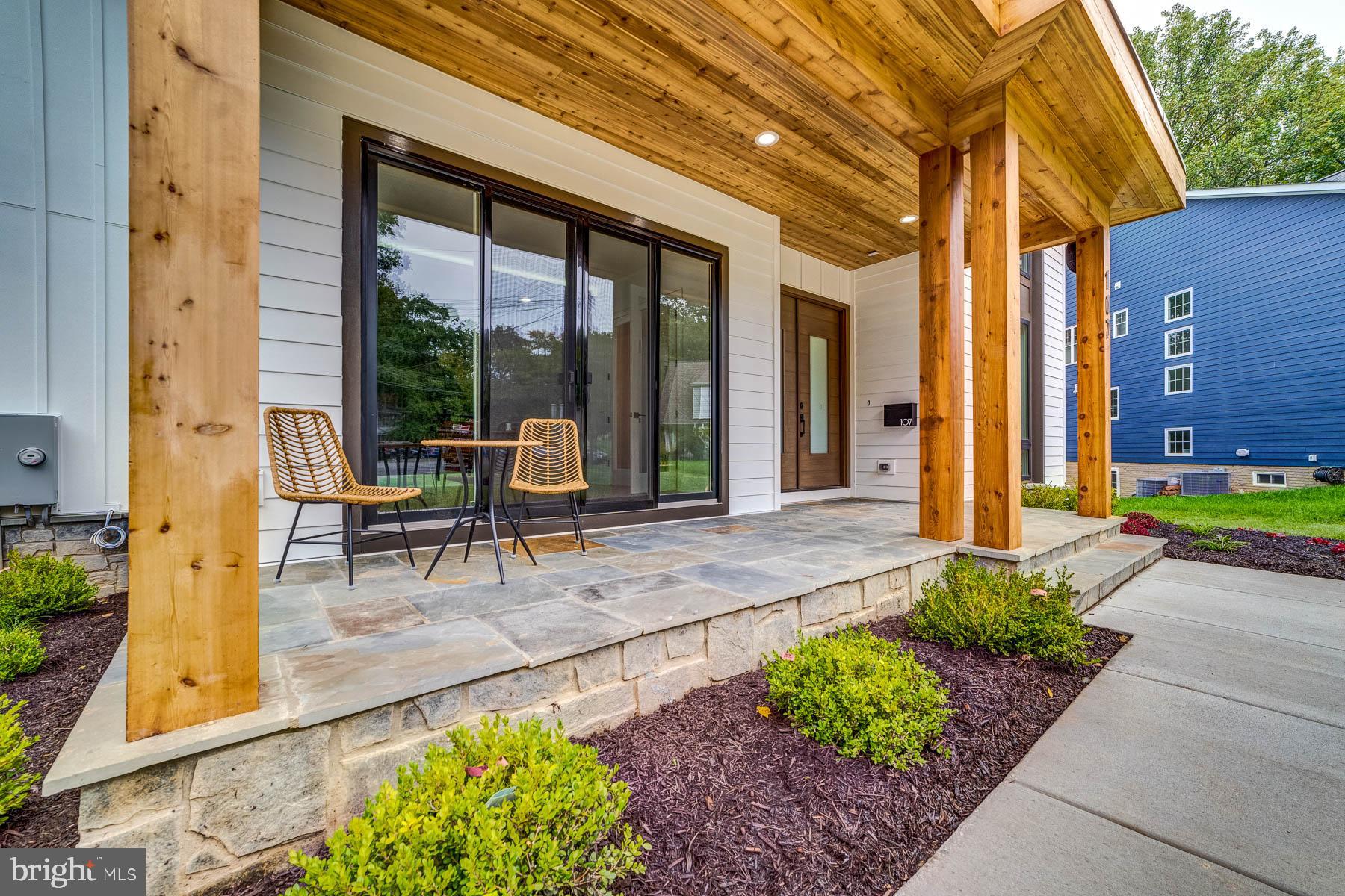 VIENNA WOODS - Residential