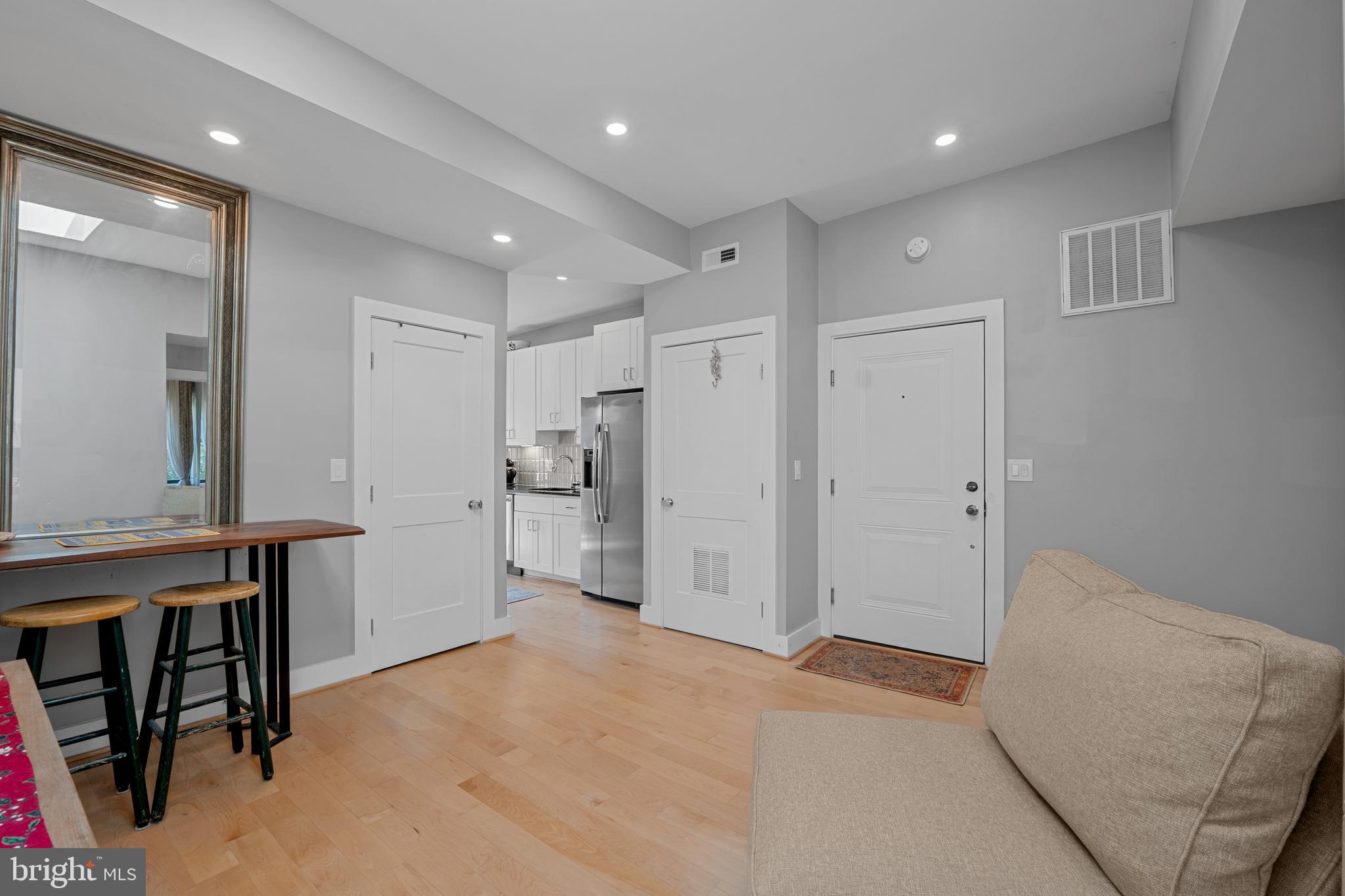 833 19TH STREET NE 3