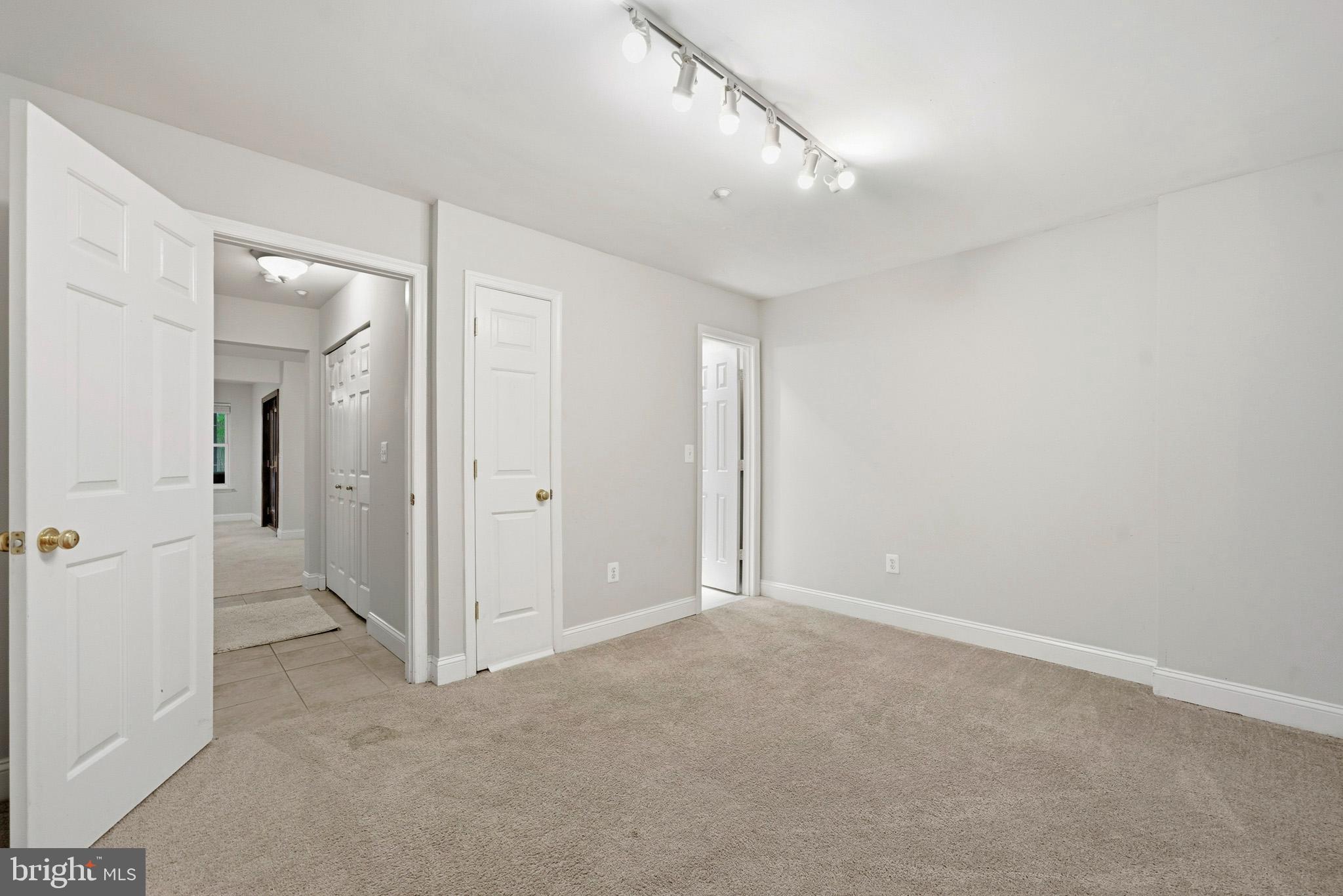 BAYVIEW HILLS - Residential