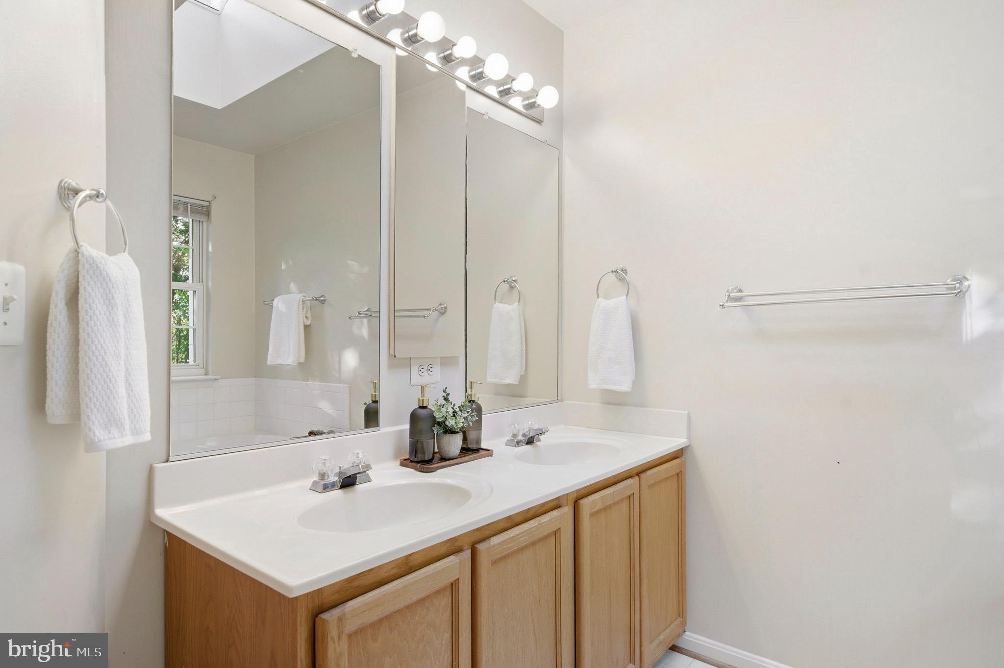 BAYVIEW HILLS - Residential