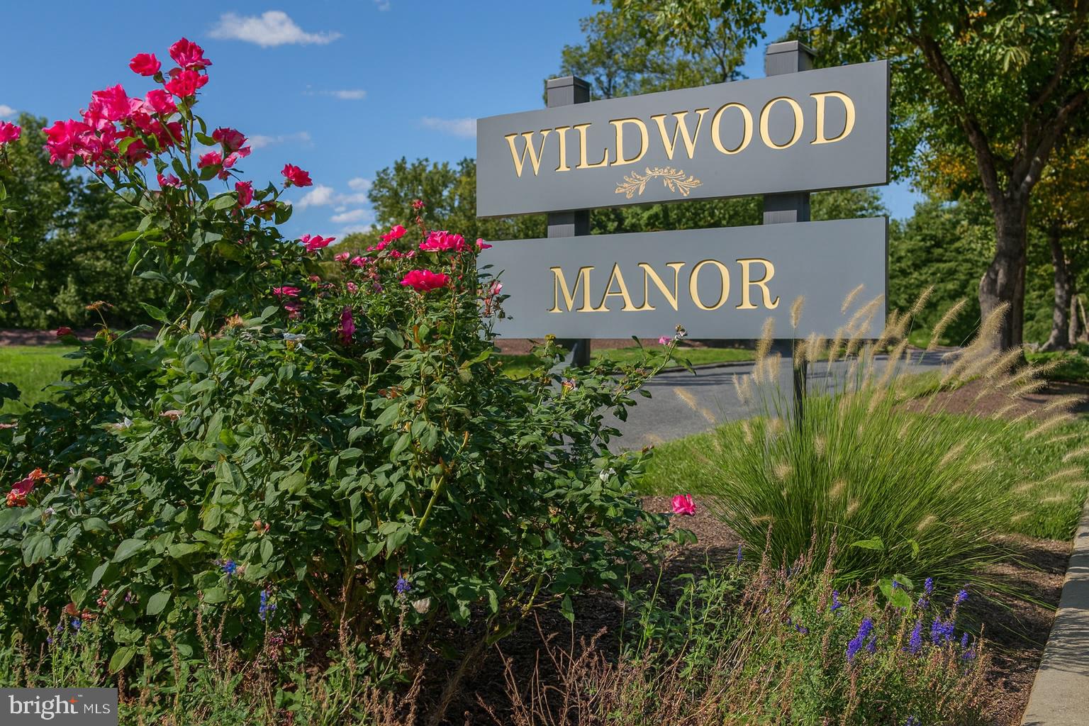 WILDWOOD MANOR - Residential