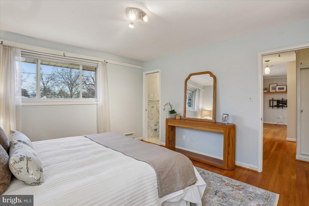 WILDWOOD MANOR - Residential