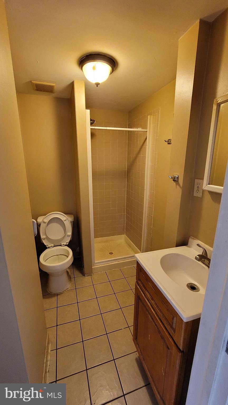 410 N 6TH STREET 2R